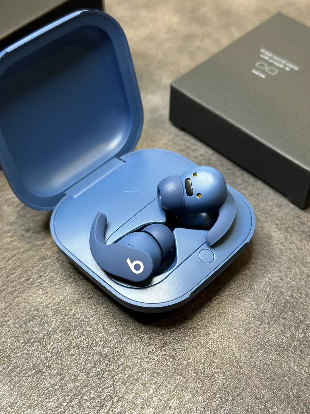 BEATS FIT PRO 41.66$  code 429-7584-RD gallery