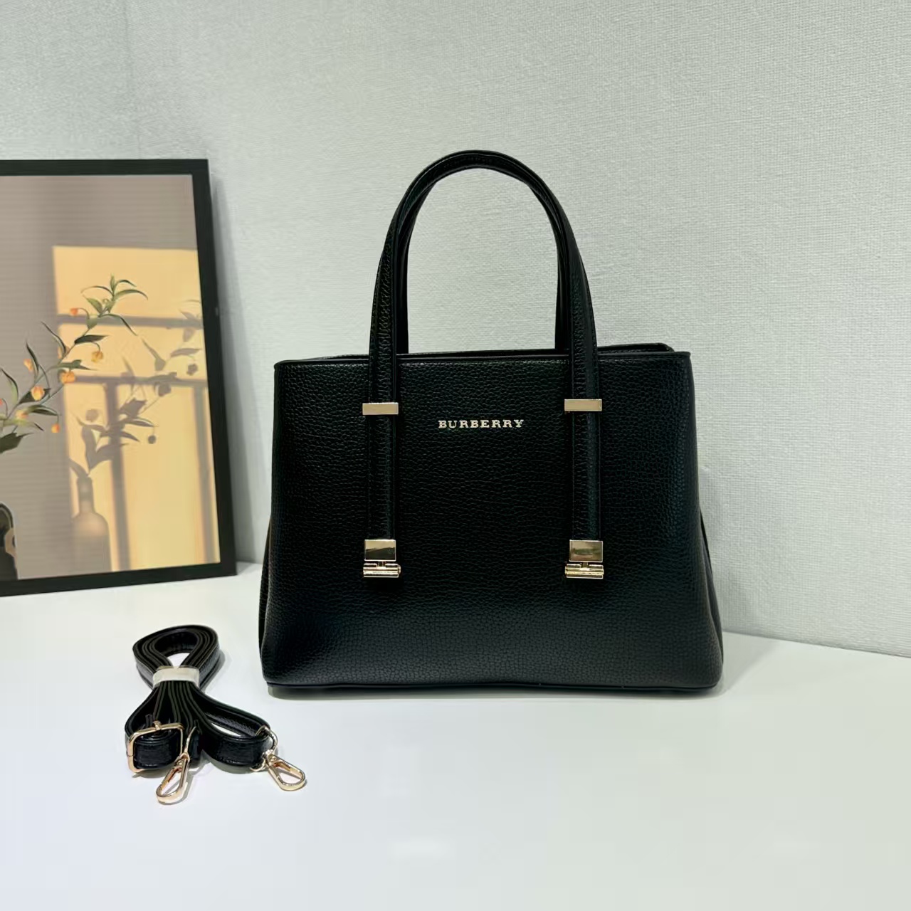 BURBERRY 41.47$   CODE 404-7578-R gallery