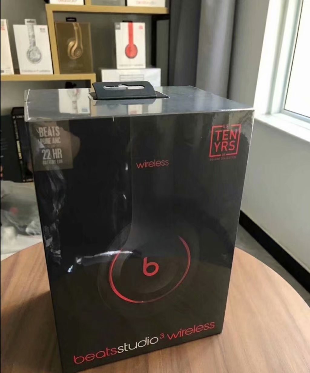 Beats Studio 3.0 Wireless 10th Limited Edition 99.99$ code 429-7585-RD gallery