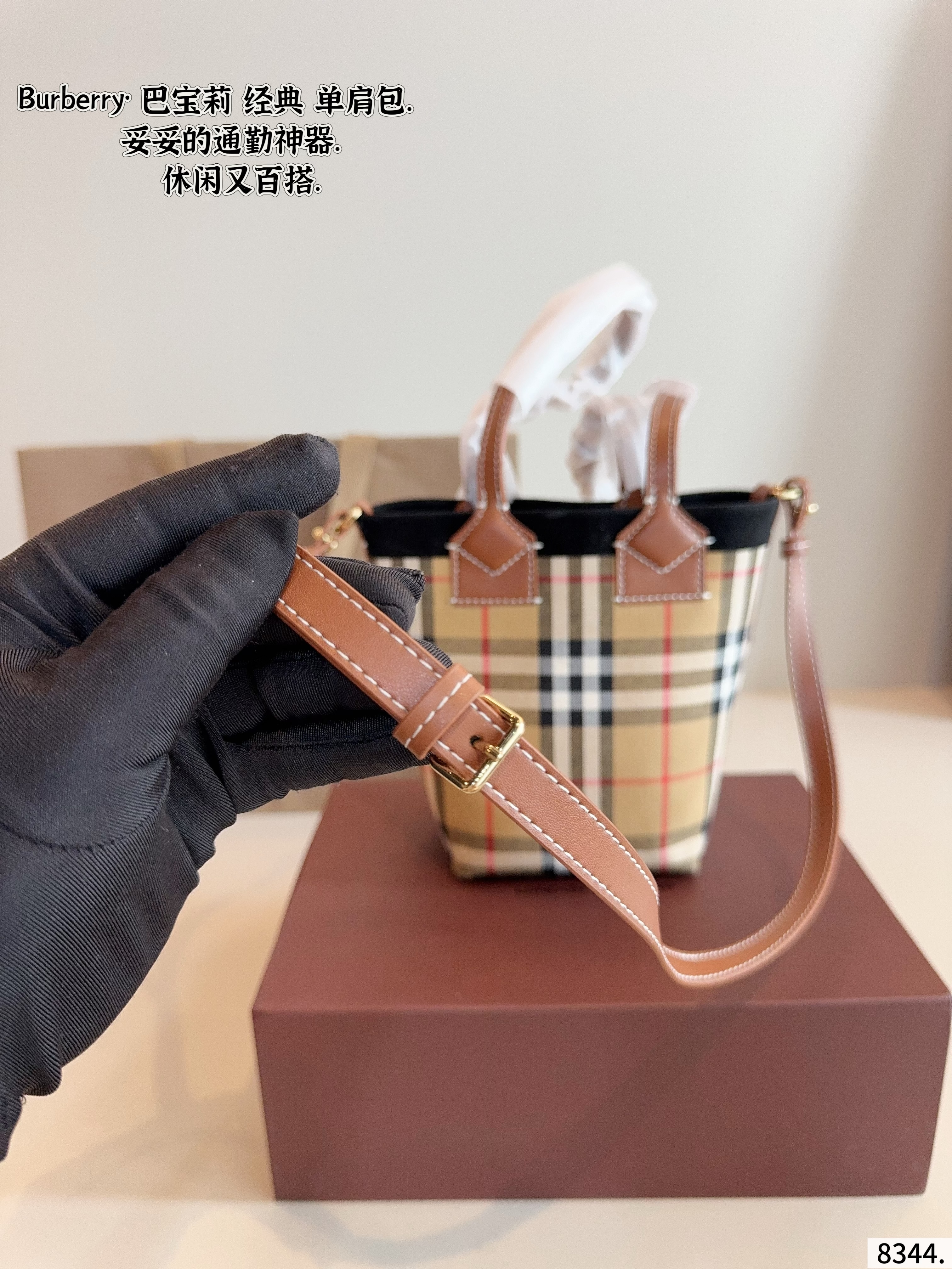 Burberry 60.77$  code 306-7592-R gallery