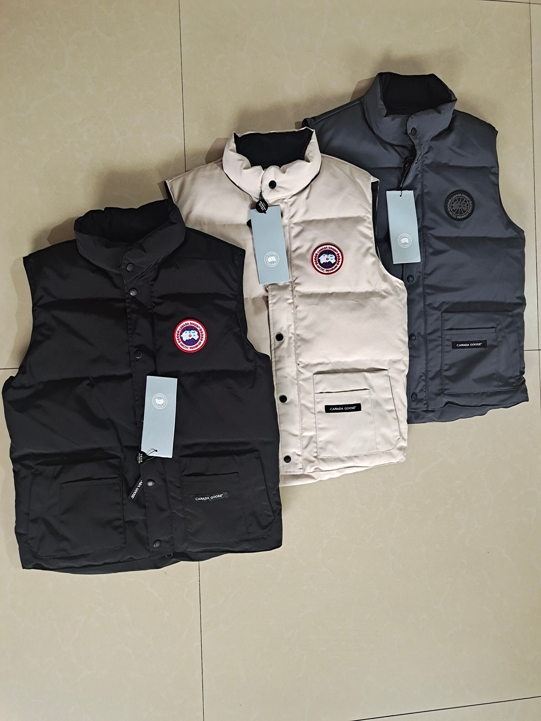CANADA GOOSE   65.99$   code 420-7633-R gallery