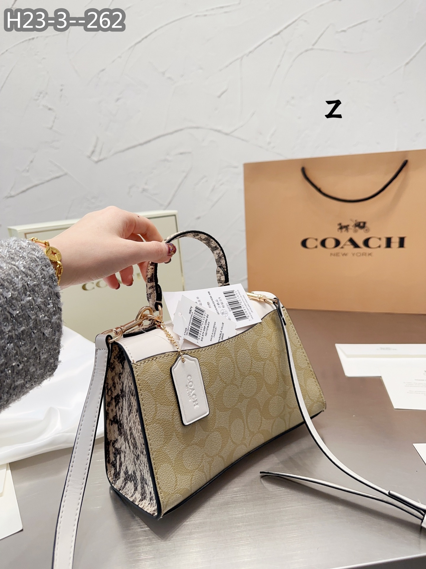 COACH 56.99$  code 306-6627-R gallery