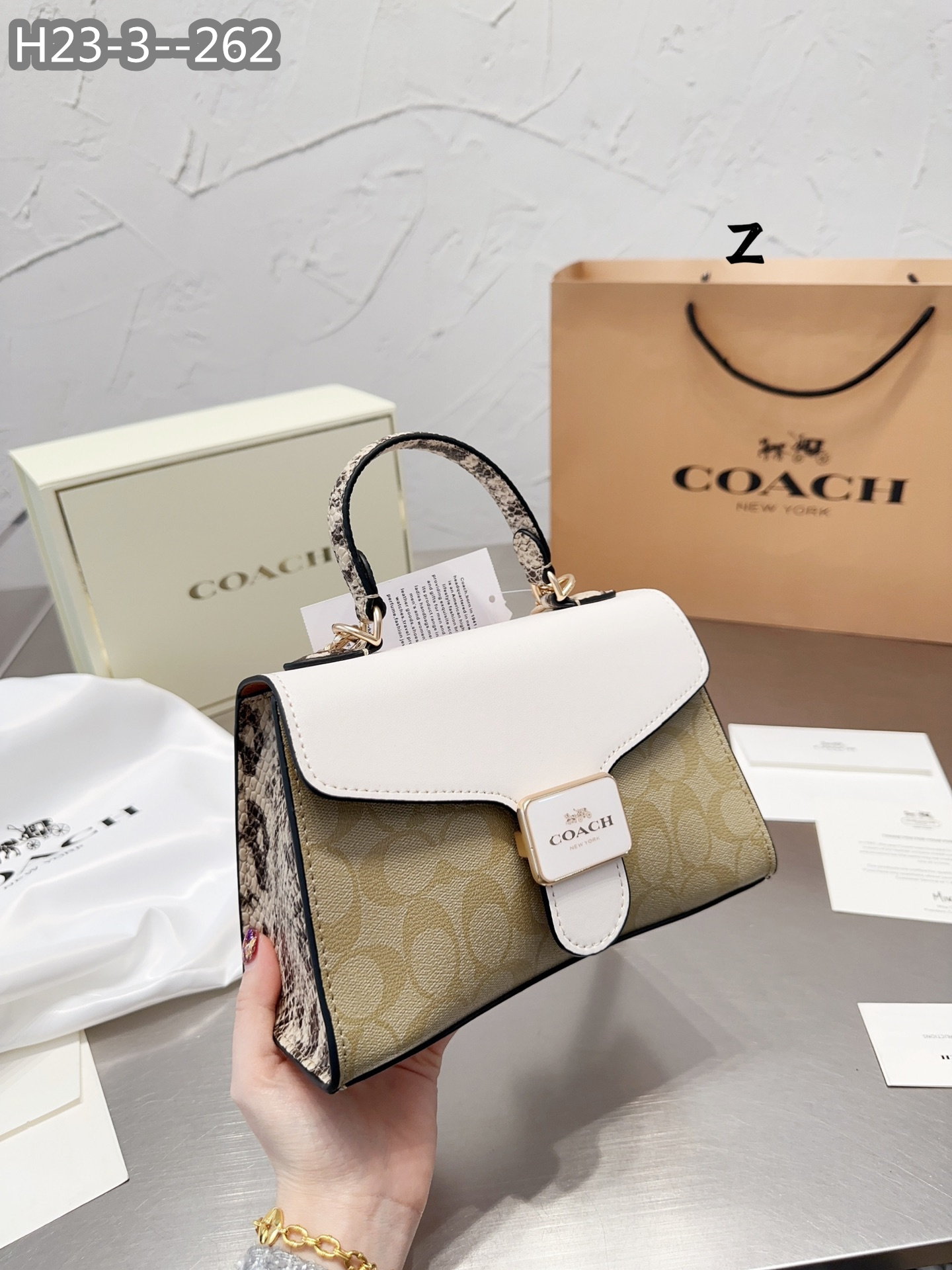 COACH 56.99$  code 306-6627-R gallery