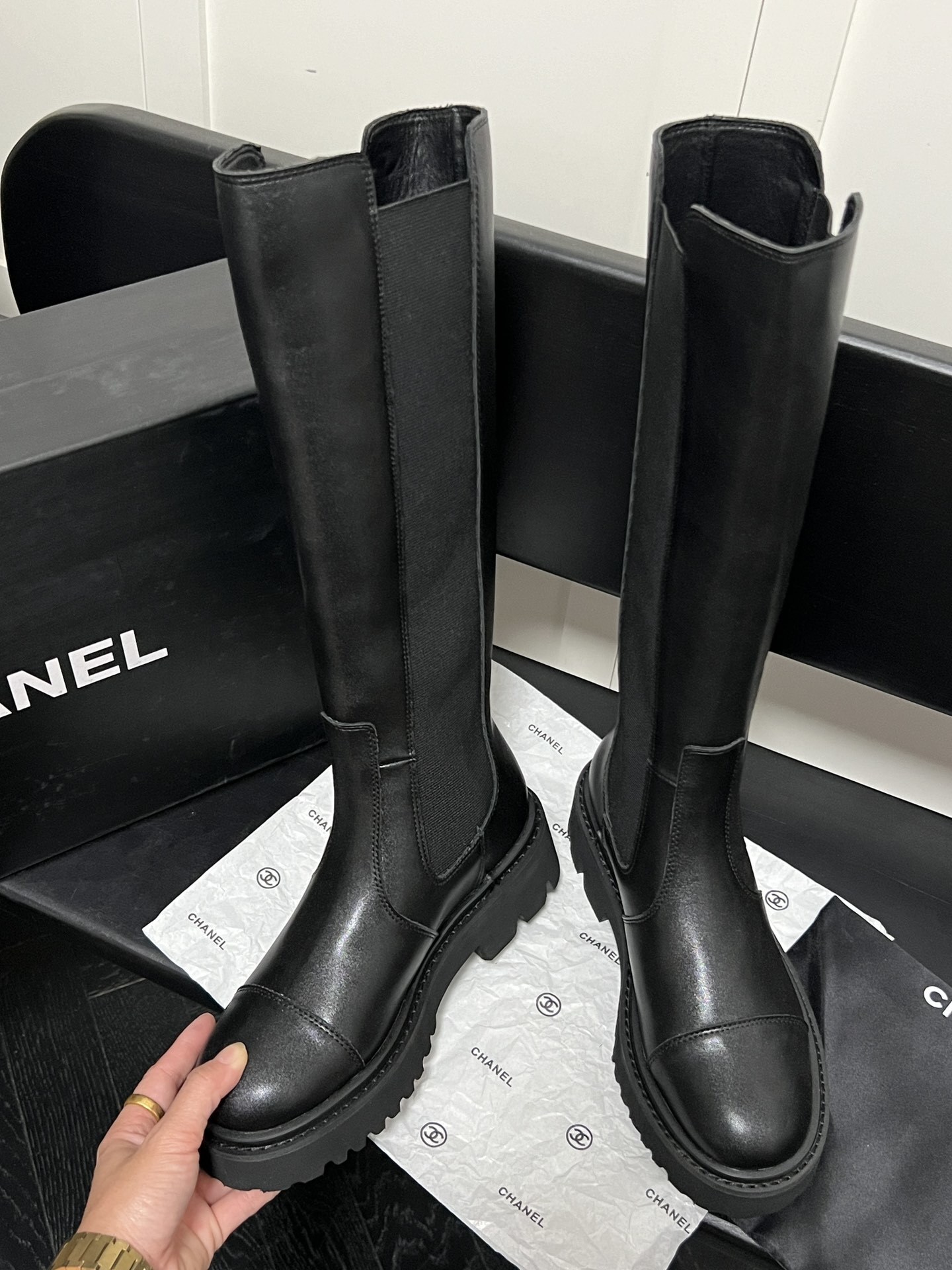 Chanel  76.66$  CODE 449-7652-R gallery