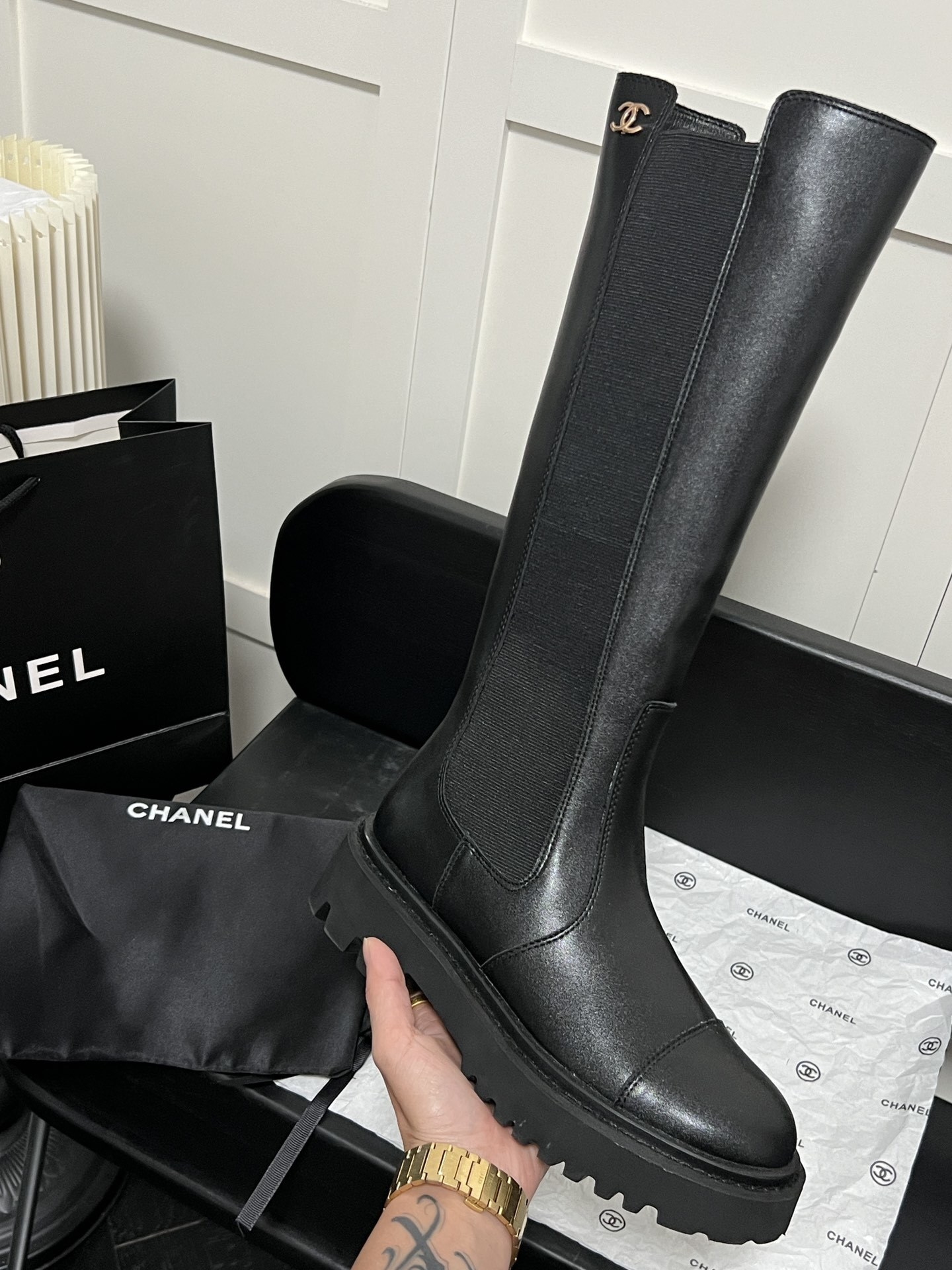 Chanel  76.66$  CODE 449-7652-R gallery