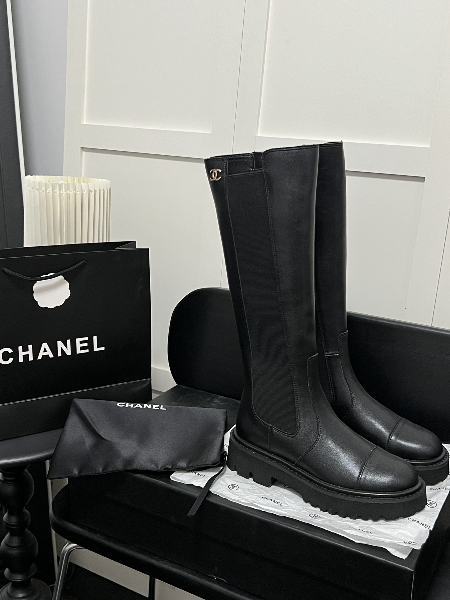 Chanel  76.66$  CODE 449-7652-R gallery