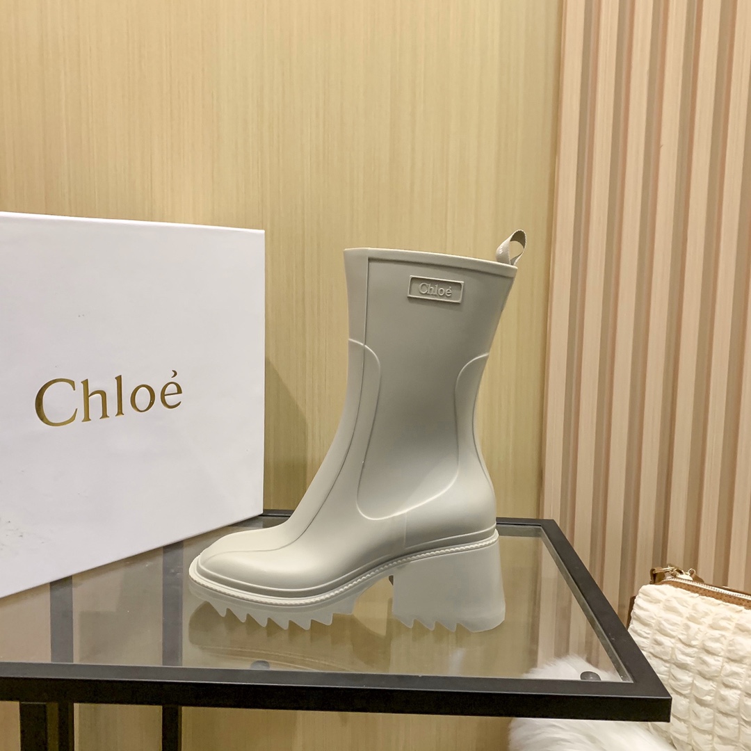Chloe 59.76$  code 449-6275-R gallery