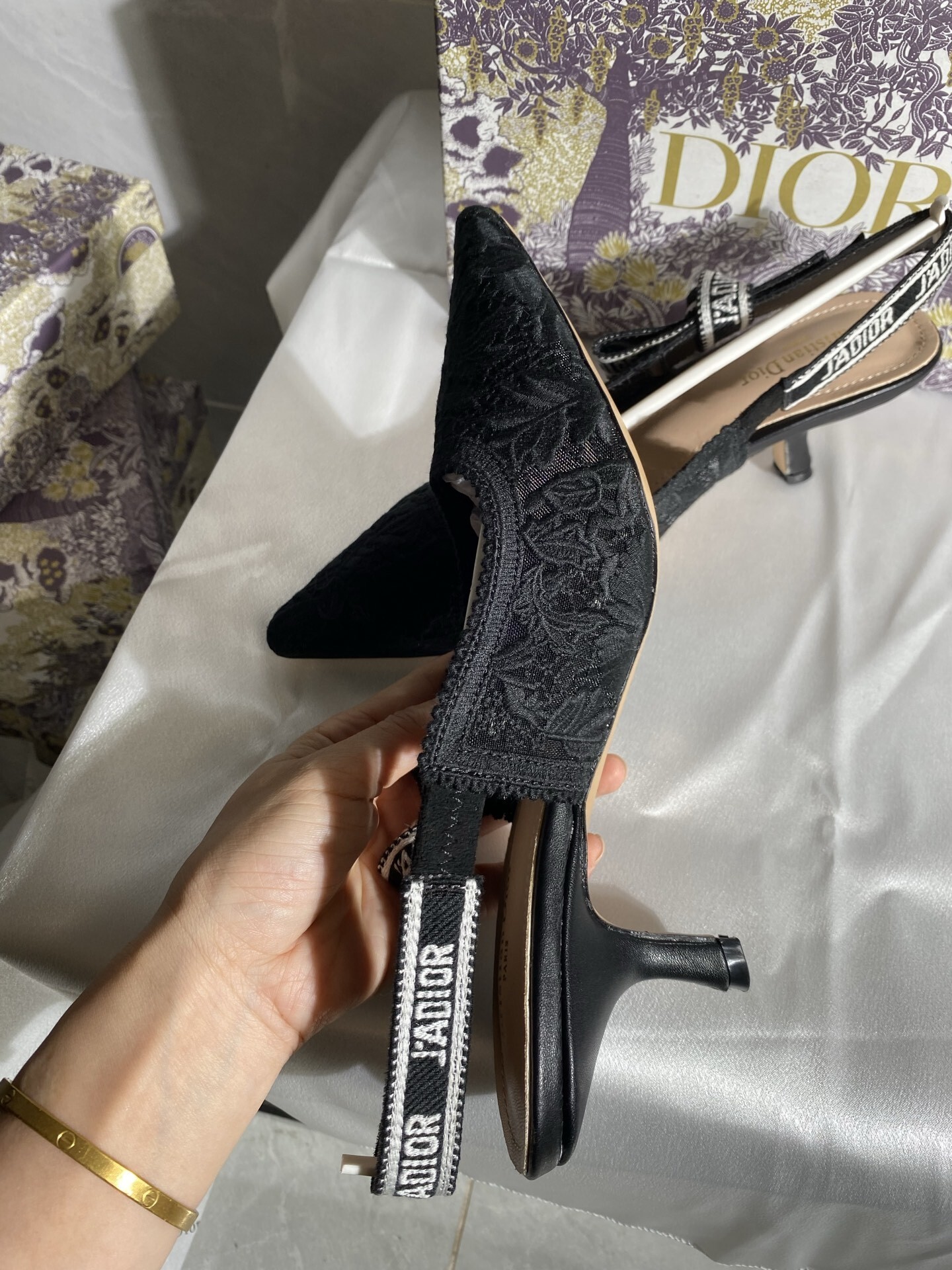 DIOR 48.61$     code 449-7656-R gallery