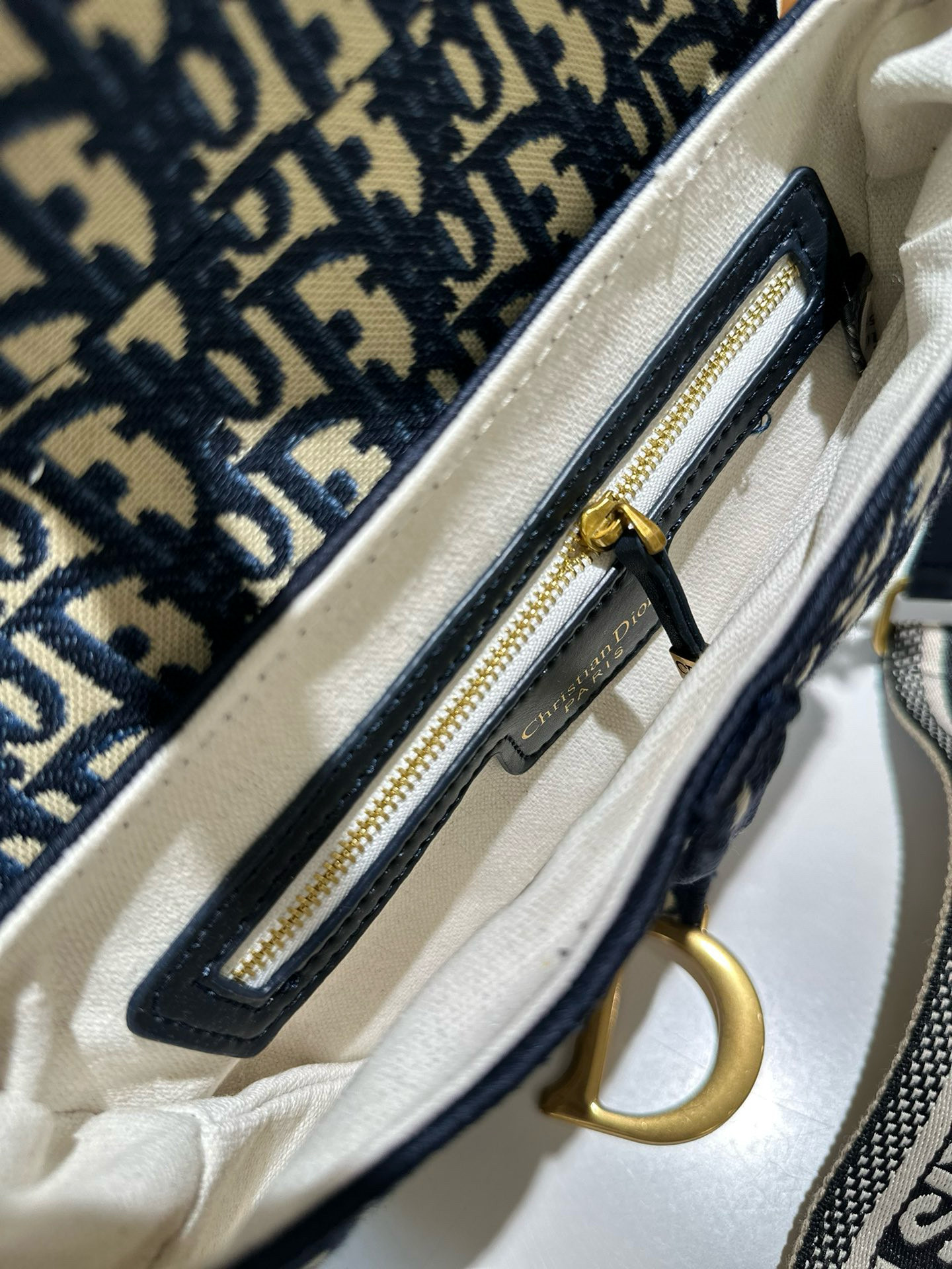 Dior 56.54$    code 306-7376-R gallery