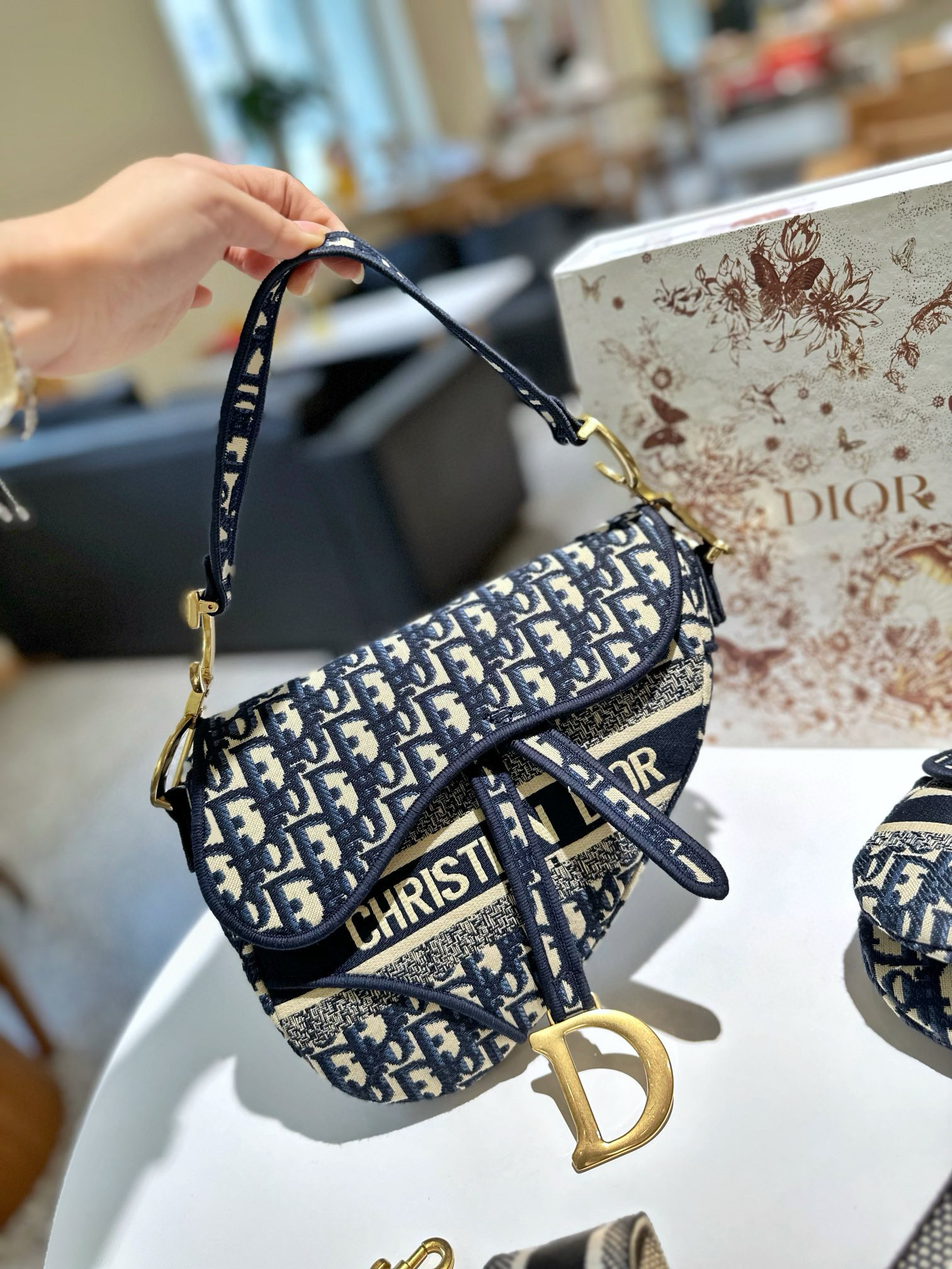 Dior 56.54$    code 306-7376-R gallery