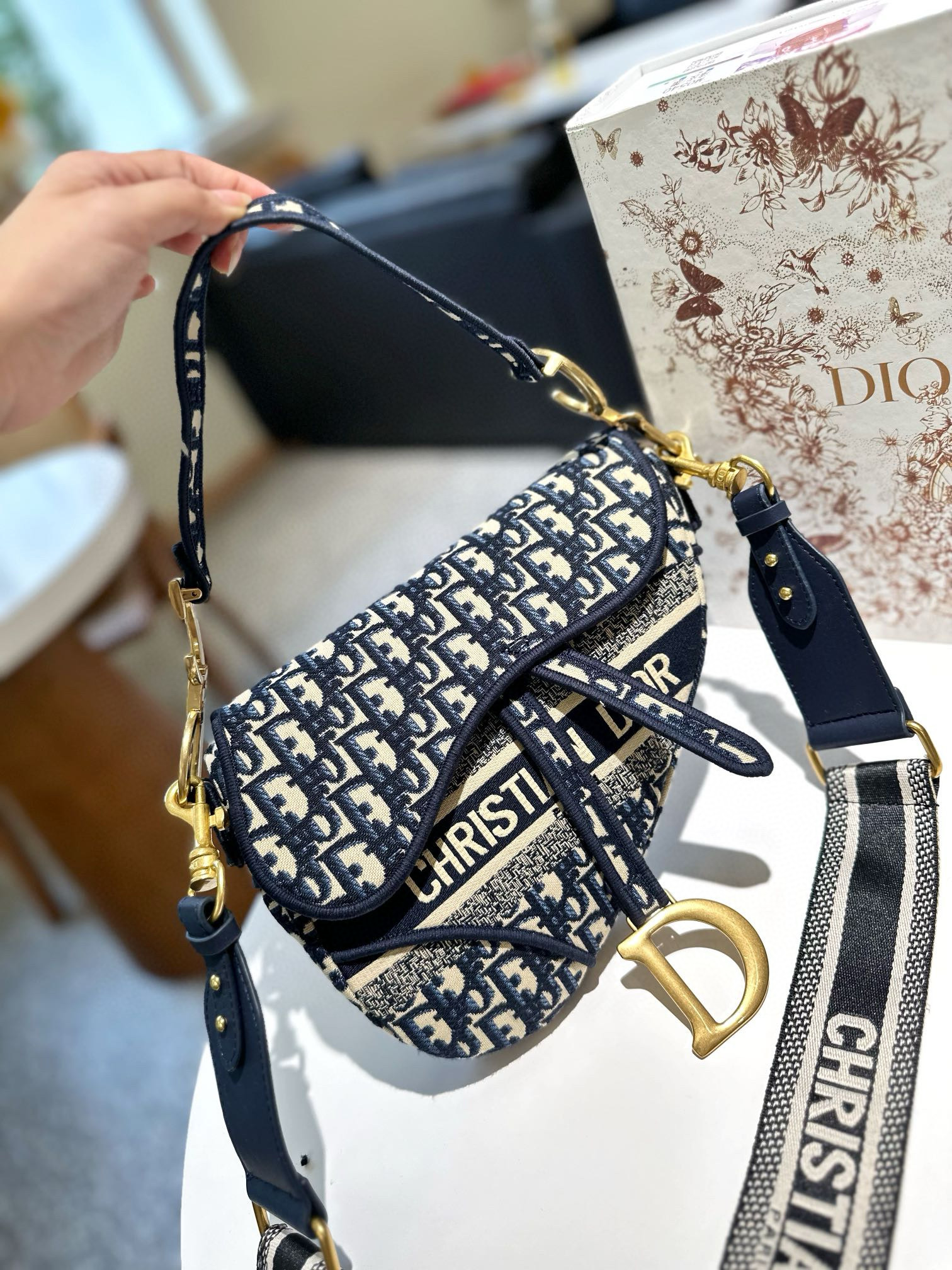 Dior 56.54$    code 306-7376-R gallery