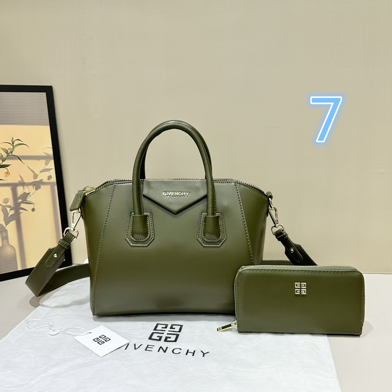 GIVENCHY 44.64$    CODE 404-7577-R gallery