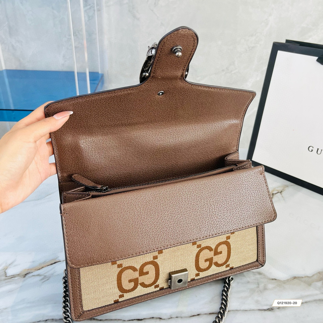 Gucci 56.54$    code 306-7378-R gallery