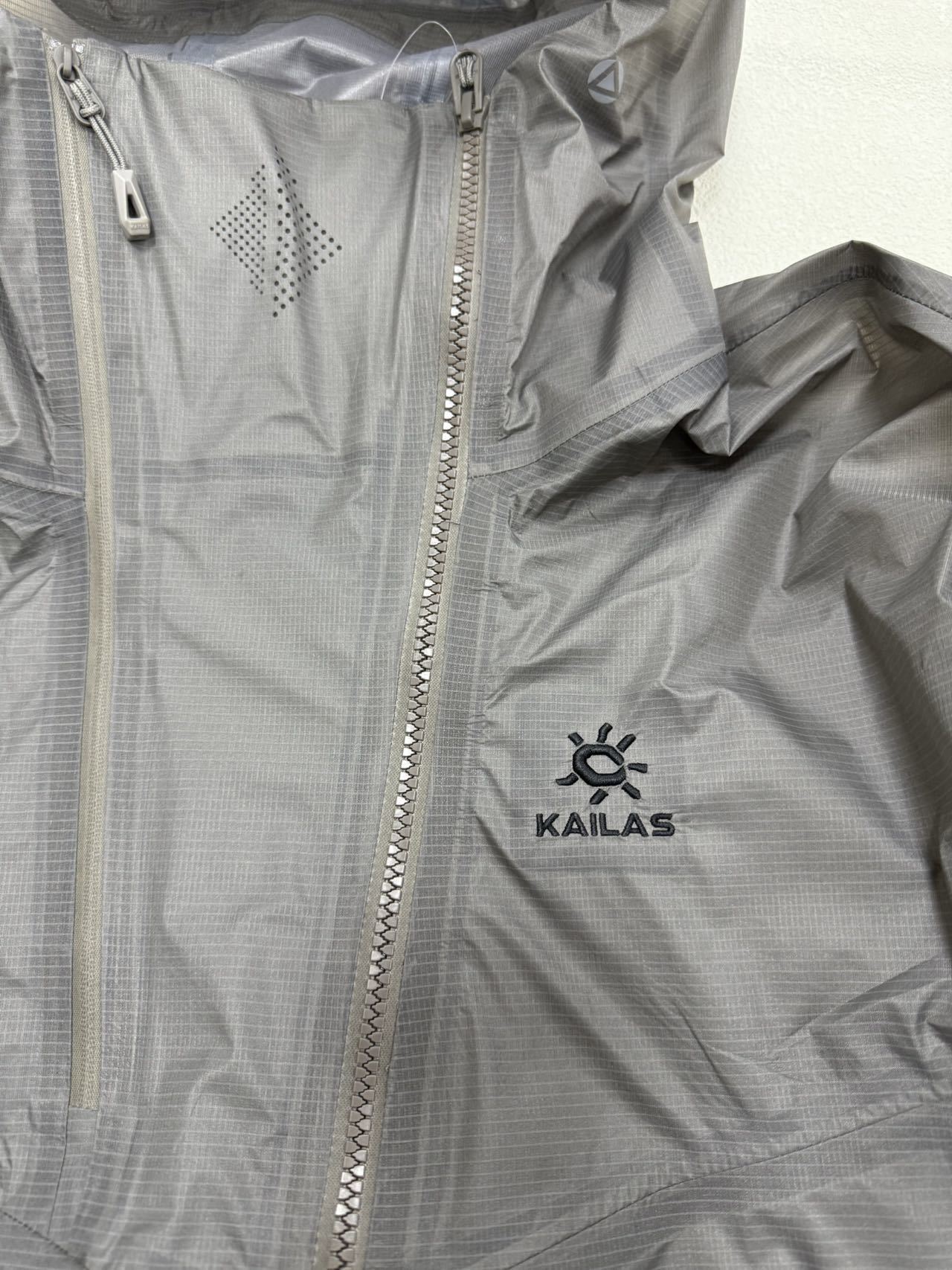 KAILAS  99.99$  code 420-7616-R gallery