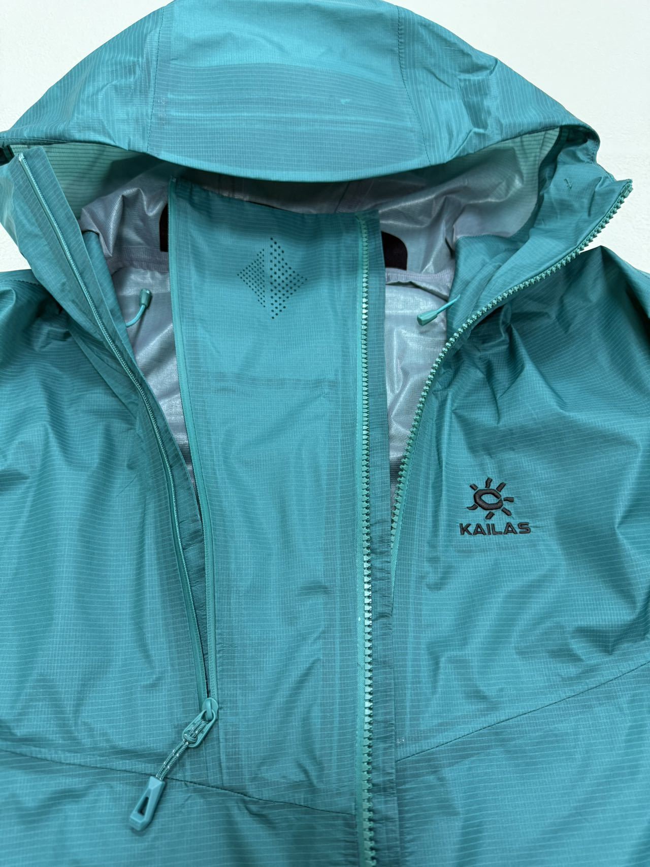 KAILAS  99.99$  code 420-7616-R gallery