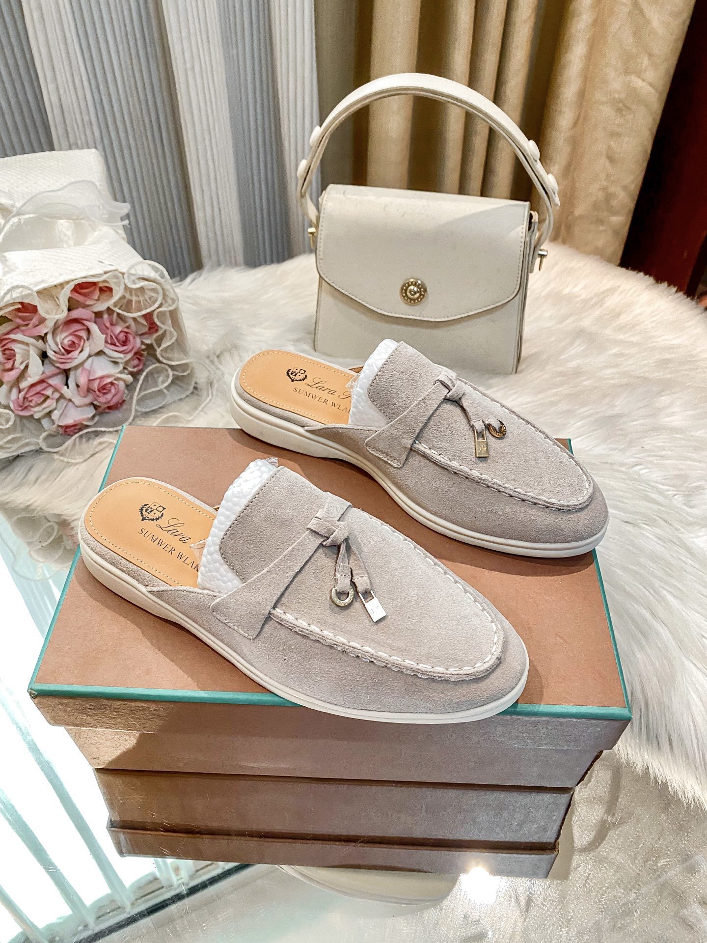 LORO PLANA  58.99$   code 449-7655-R gallery