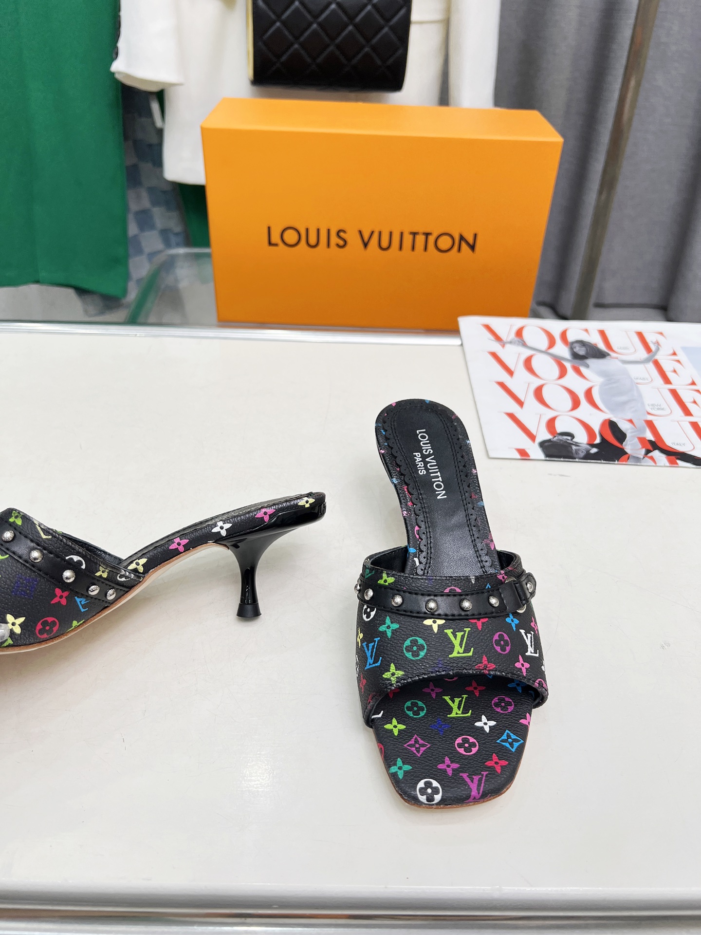 LV  45.99$  code 449-7532-R gallery
