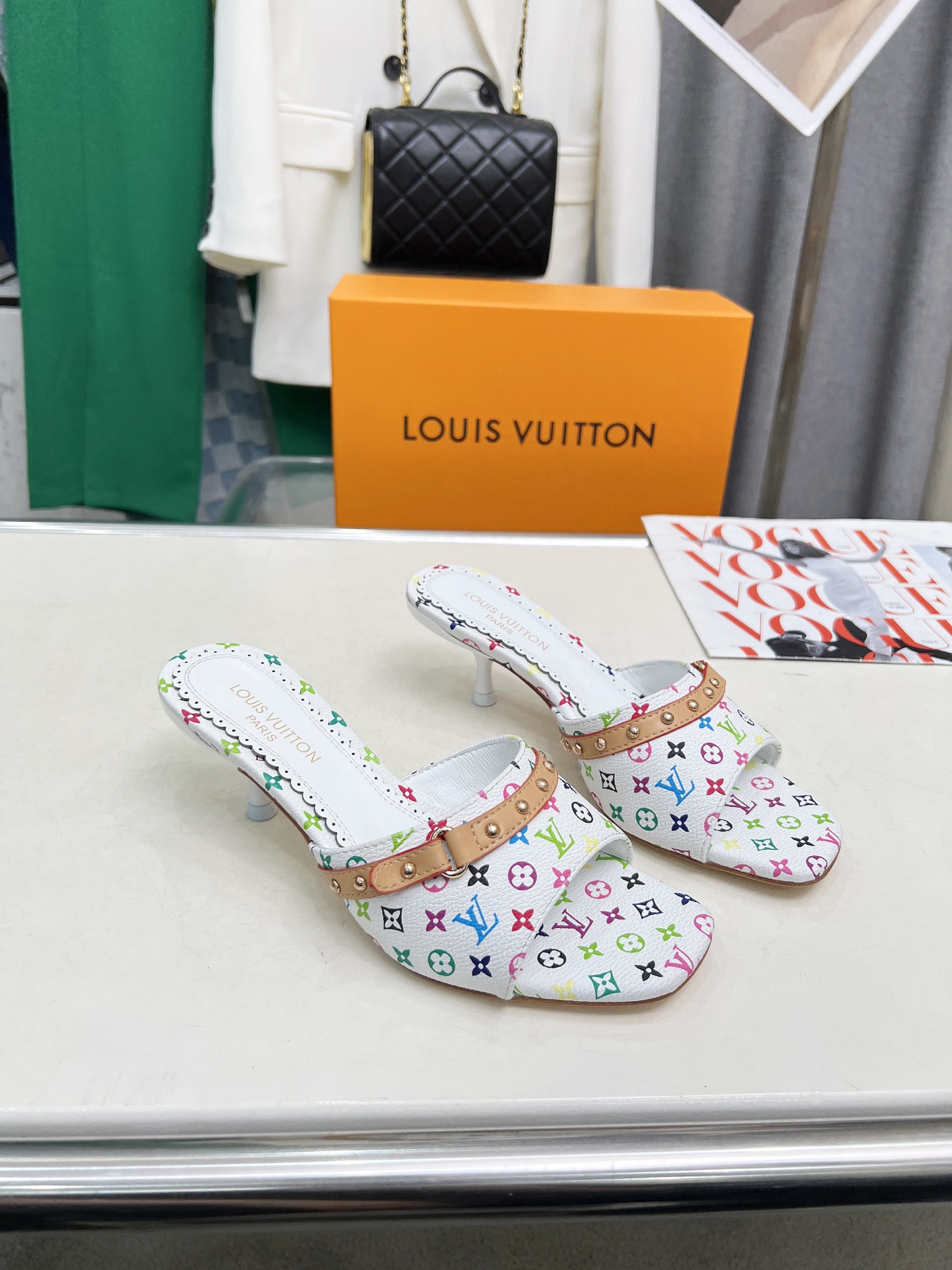 LV  45.99$  code 449-7532-R gallery