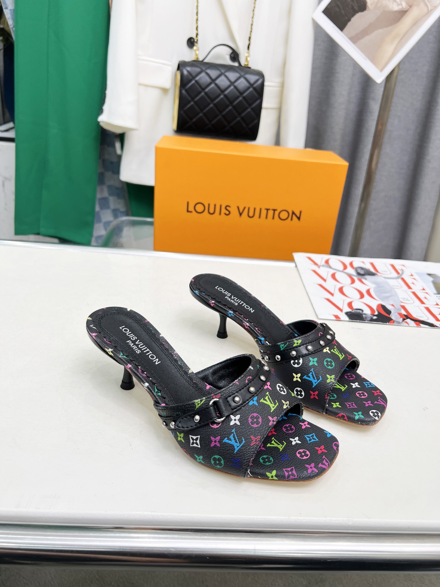LV  45.99$  code 449-7532-R gallery