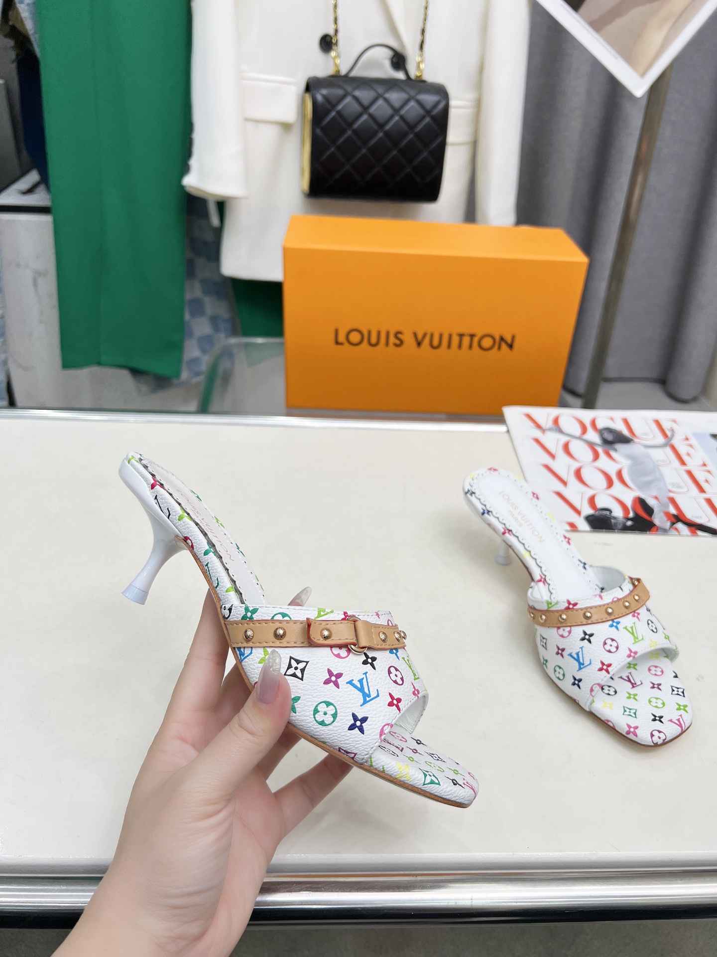 LV  45.99$  code 449-7532-R gallery