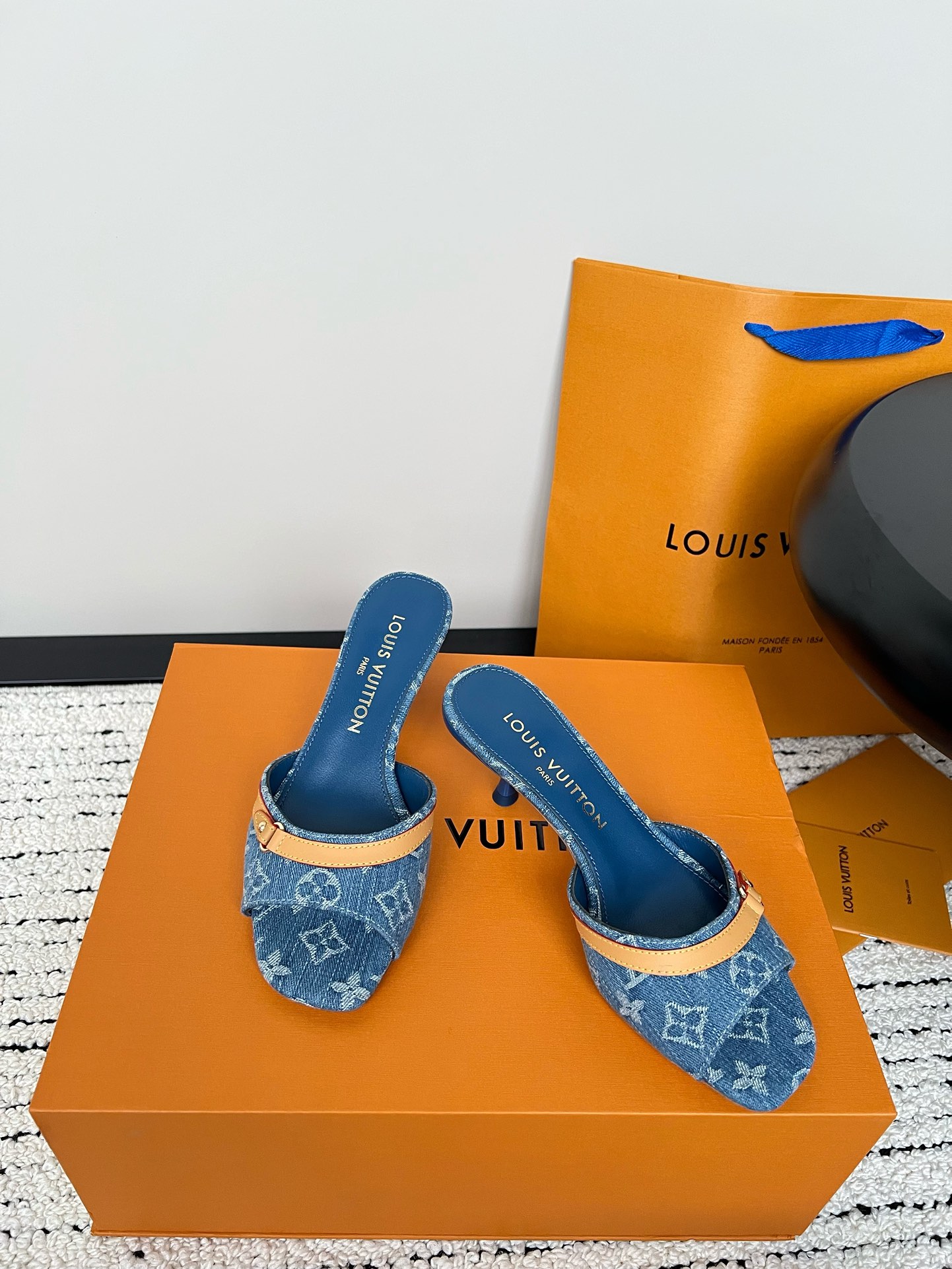 LV  45.99$  code 449-7532-R gallery