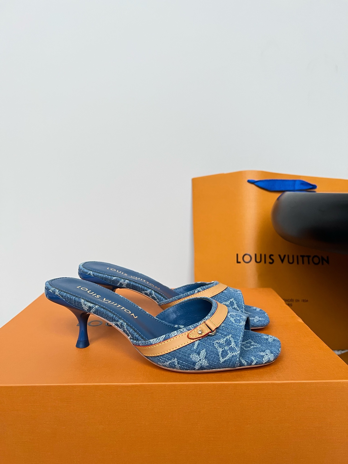 LV  45.99$  code 449-7532-R gallery