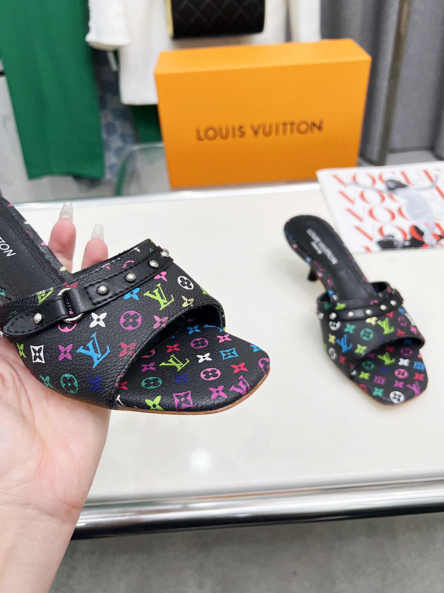 LV  45.99$  code 449-7532-R gallery