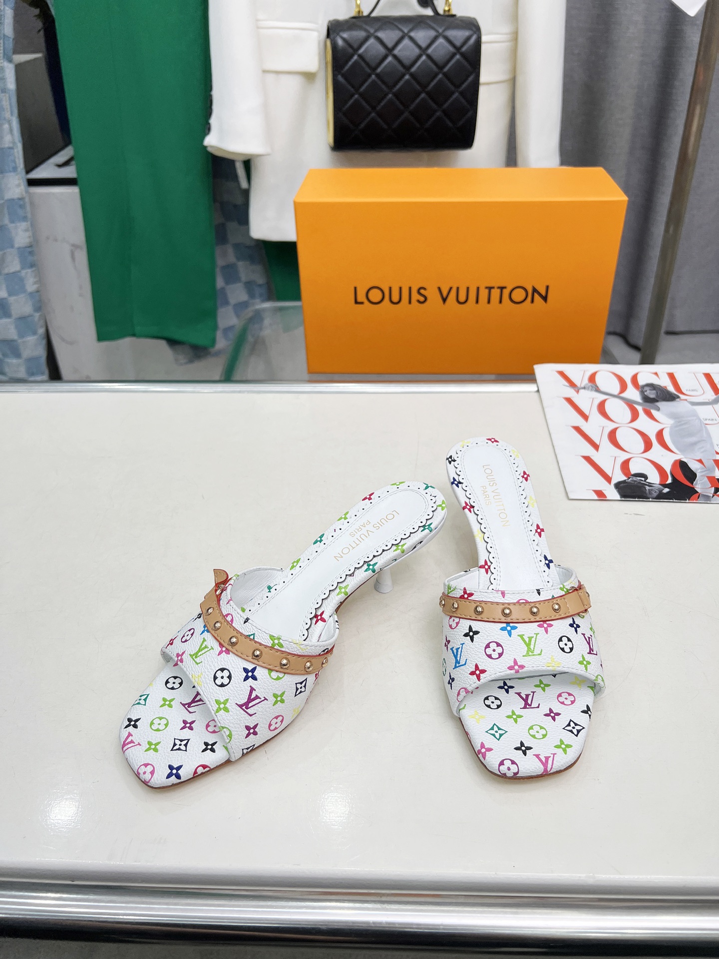 LV  45.99$  code 449-7532-R gallery