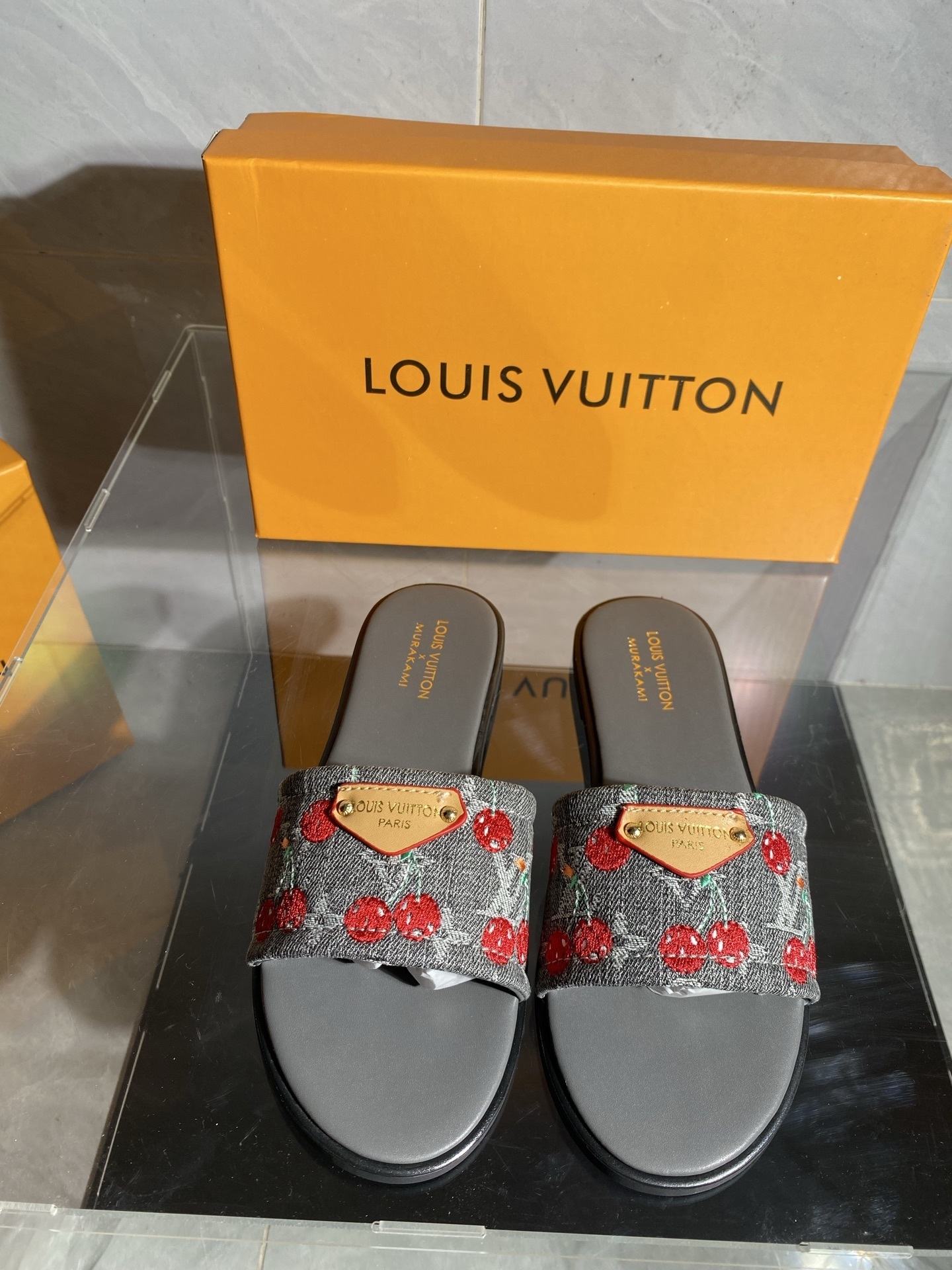 LV 39.99$  code 449-7657-R gallery