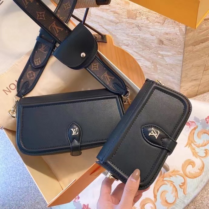 LV 47.71$-48.52$     code 472-7065-R gallery