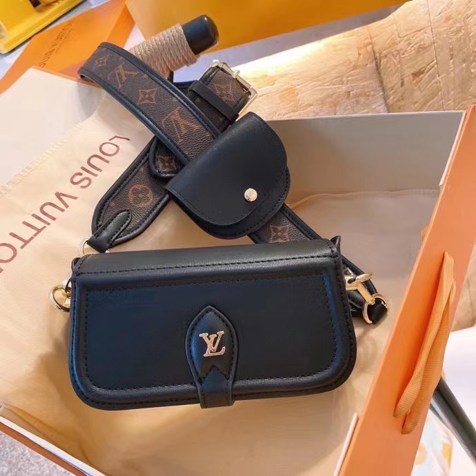 LV 47.71$-48.52$     code 472-7065-R gallery