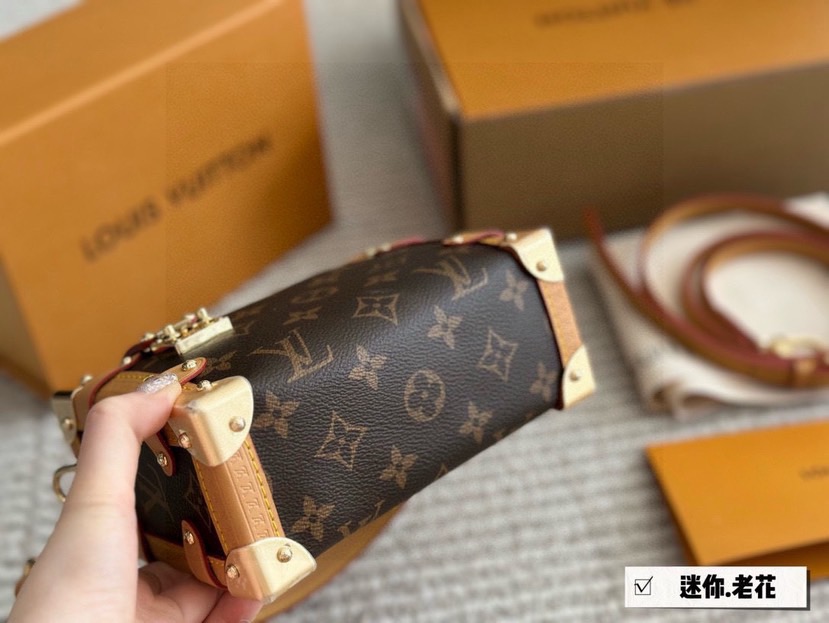 LV 69.9$  code 306-7493-R gallery
