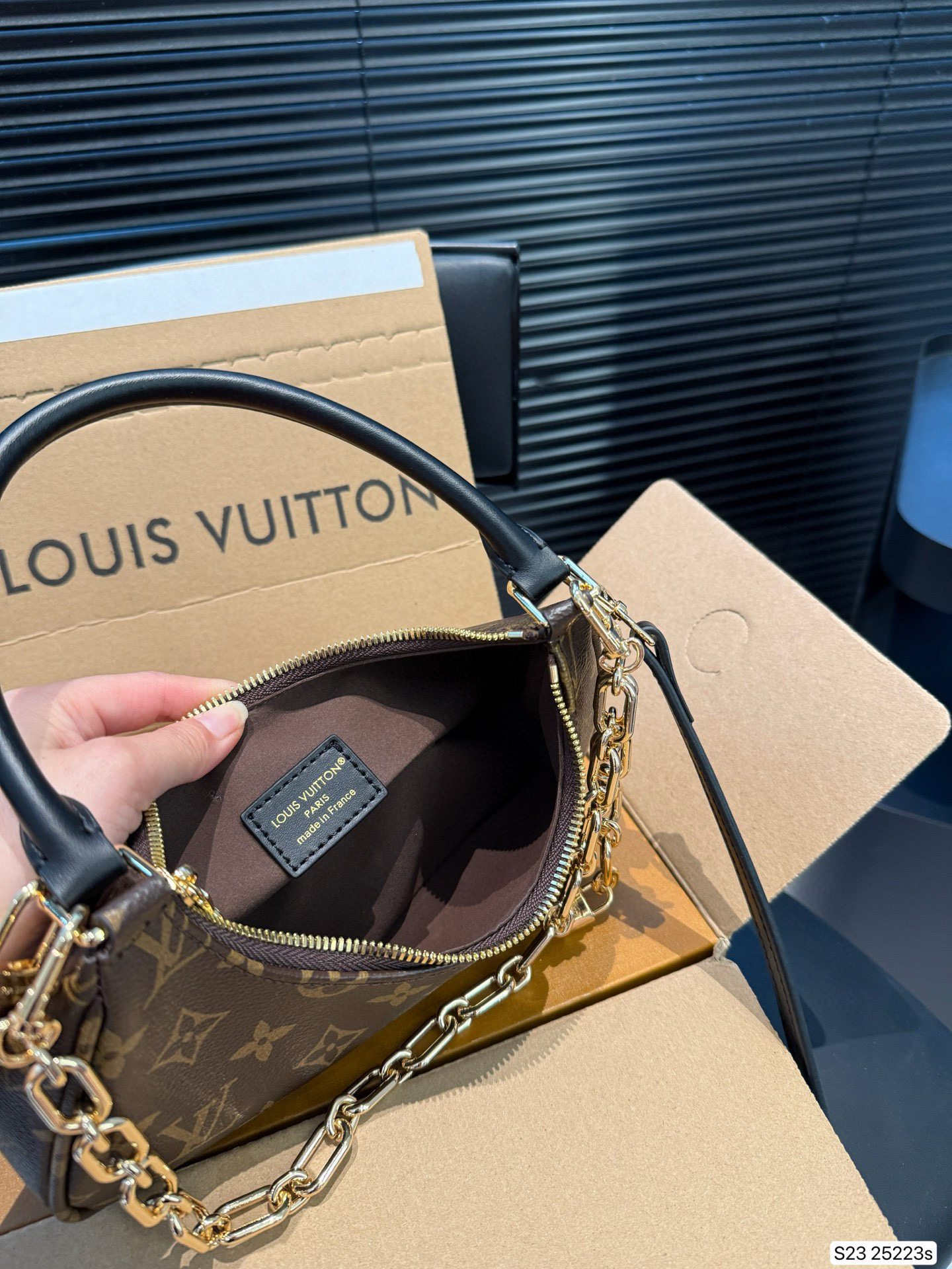 LV 69.99$  code 306-7598-R gallery