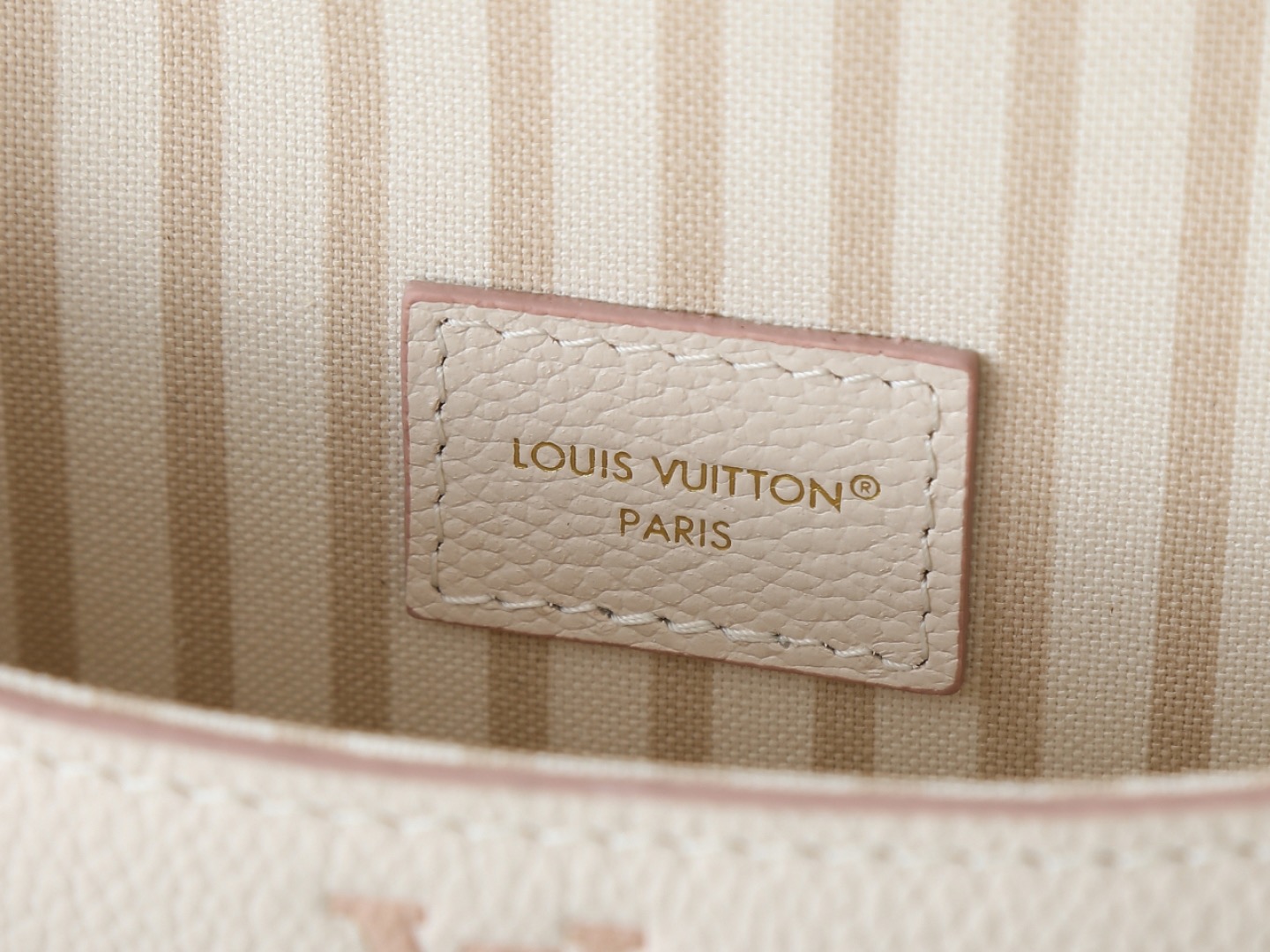 LV 84.99$  code 306-7490-R gallery
