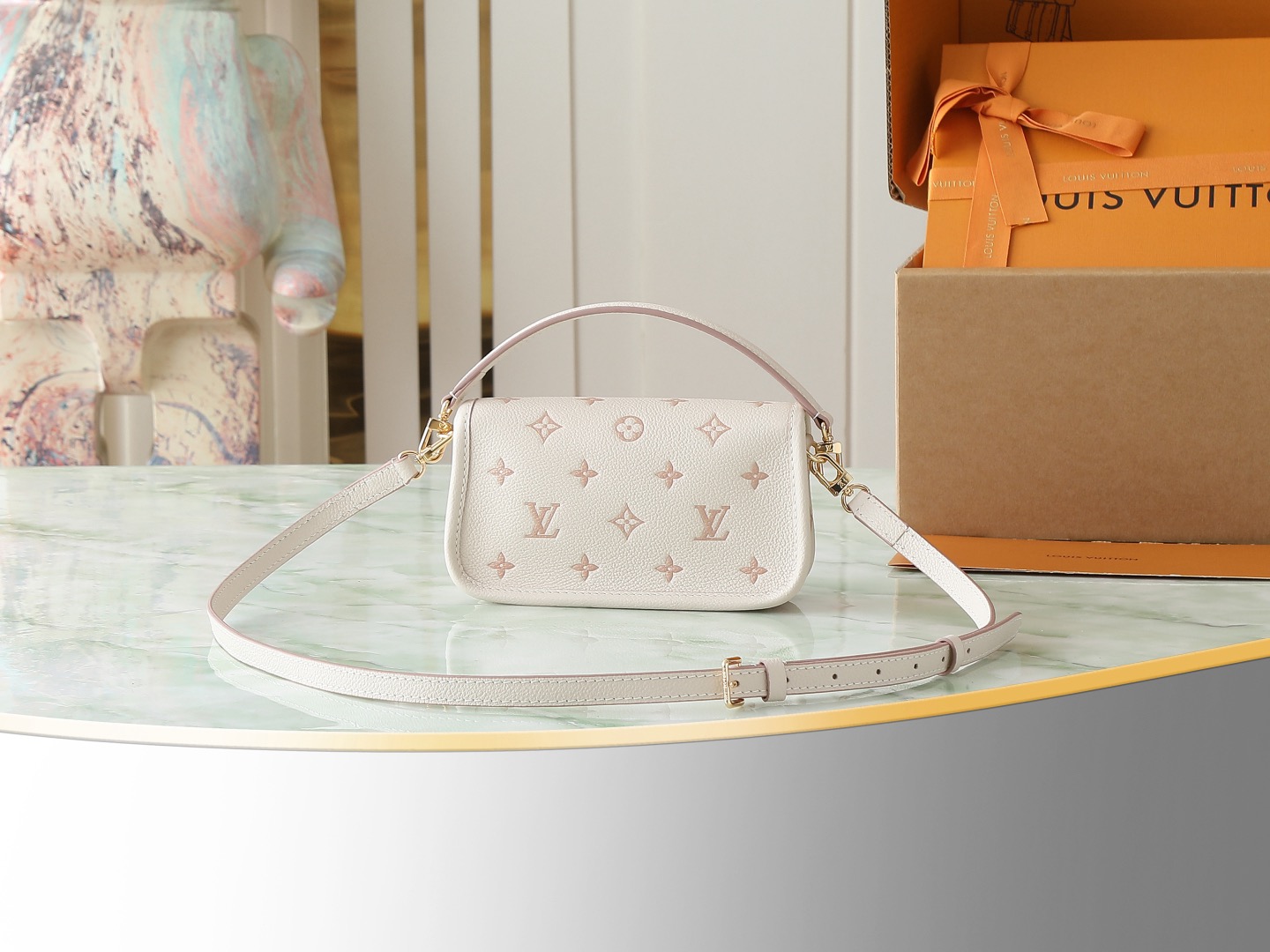 LV 84.99$  code 306-7490-R gallery