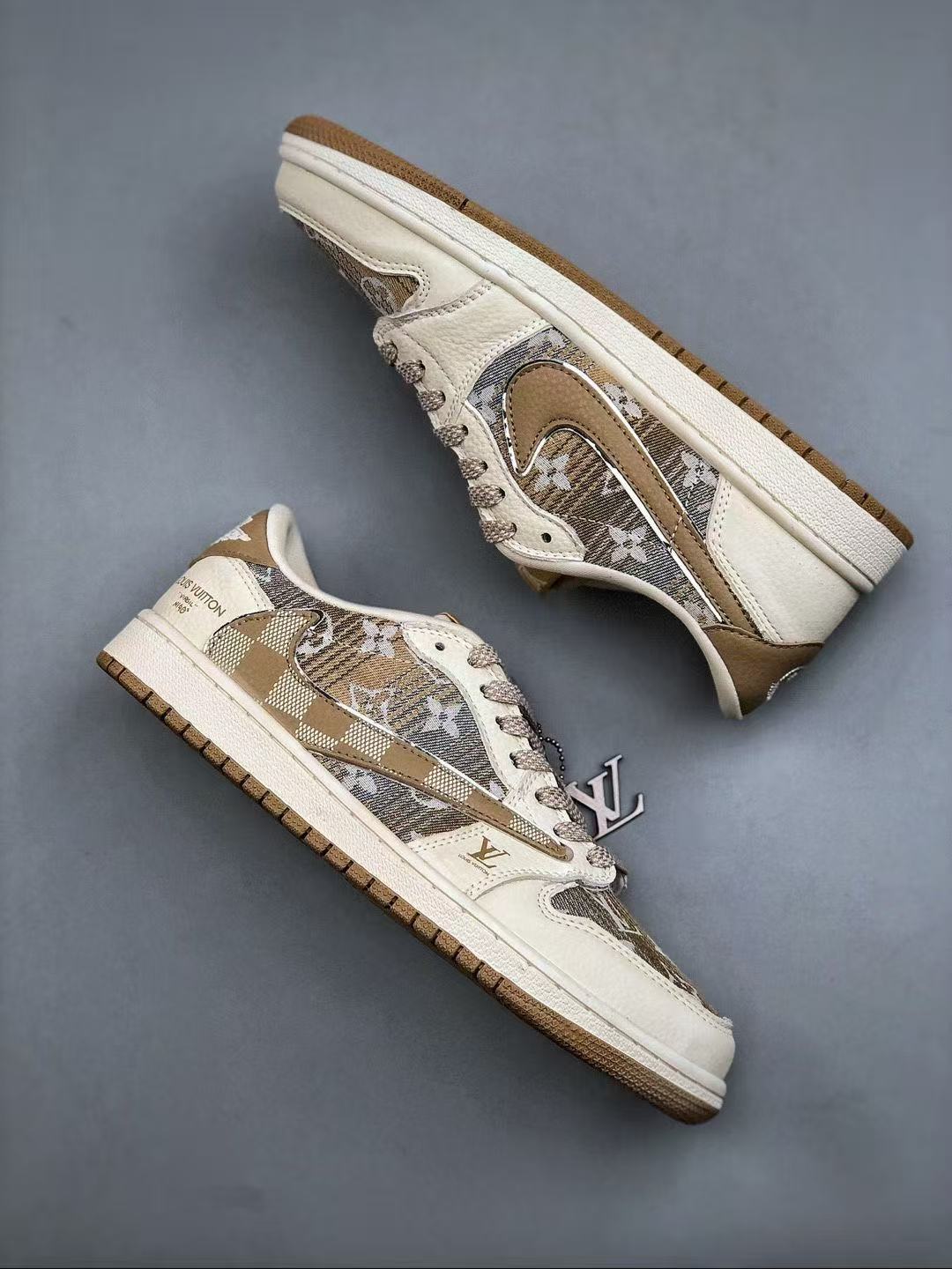 LV 96.01$     CODE 351-7653-R gallery