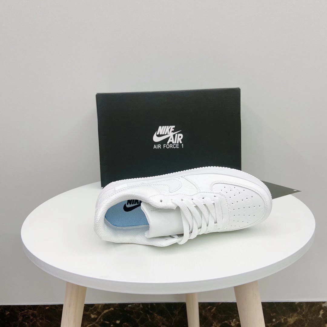 Louis Vuitton /NIKE 28.99$  code 508-6644-R gallery
