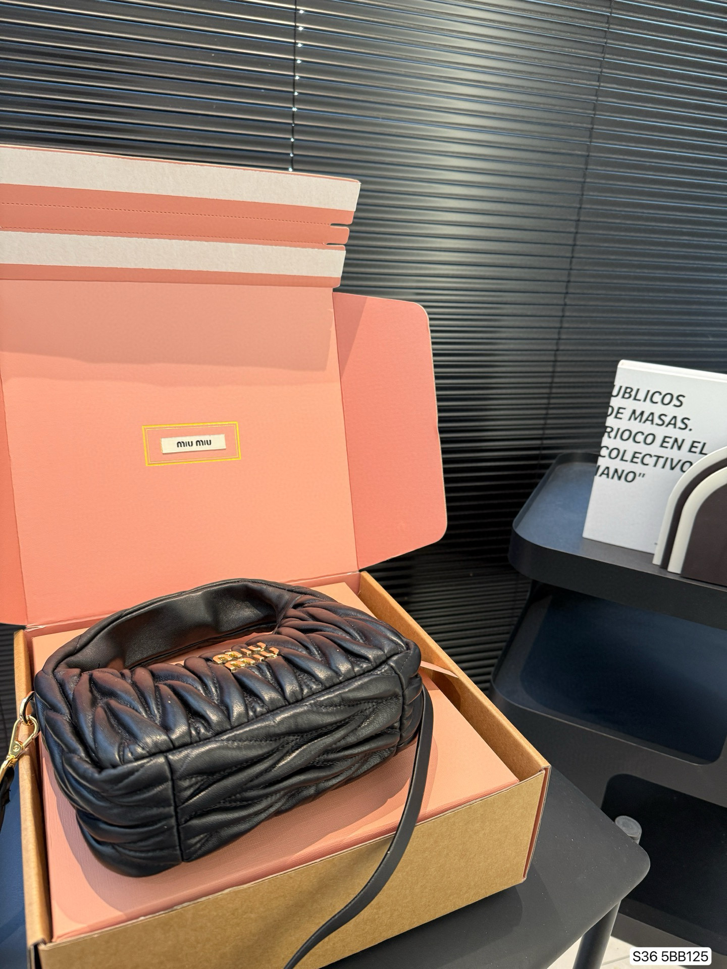 MIUMIU 77.56$   code 294-7458-R gallery