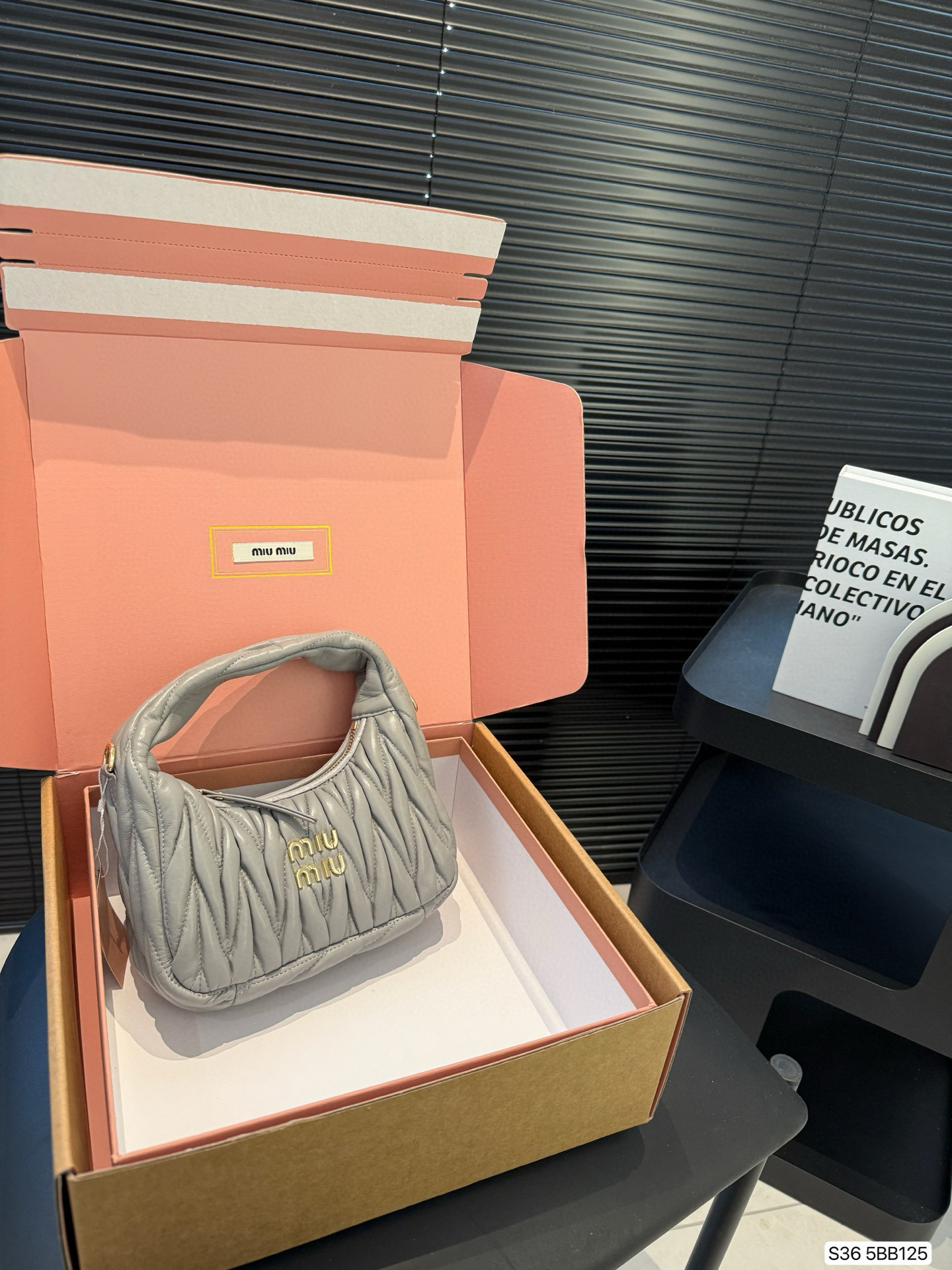 MIUMIU 77.56$   code 294-7458-R gallery