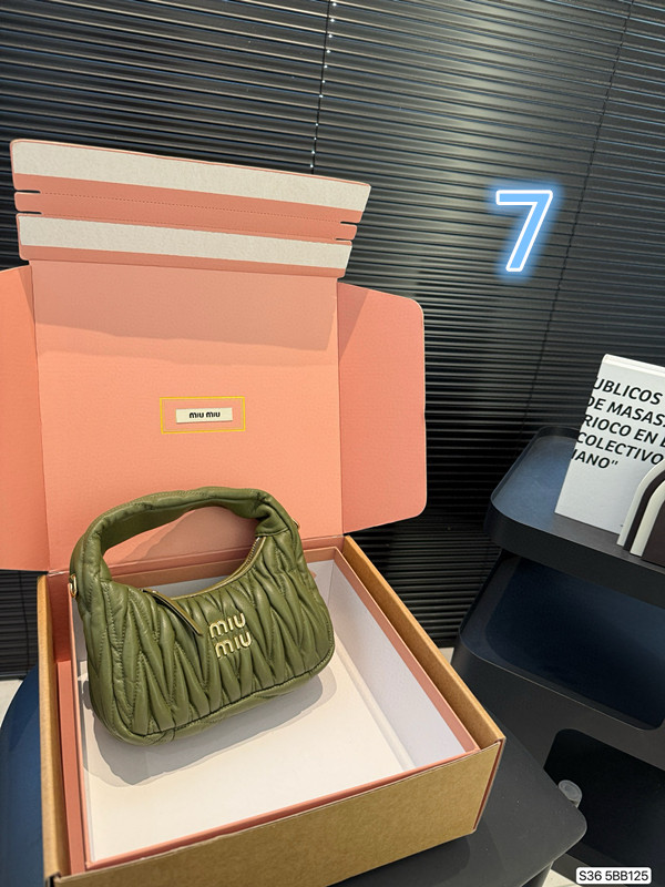 MIUMIU 77.56$   code 294-7458-R gallery