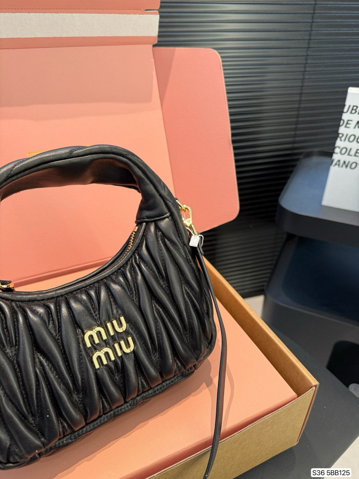 MIUMIU 77.56$   code 294-7458-R gallery