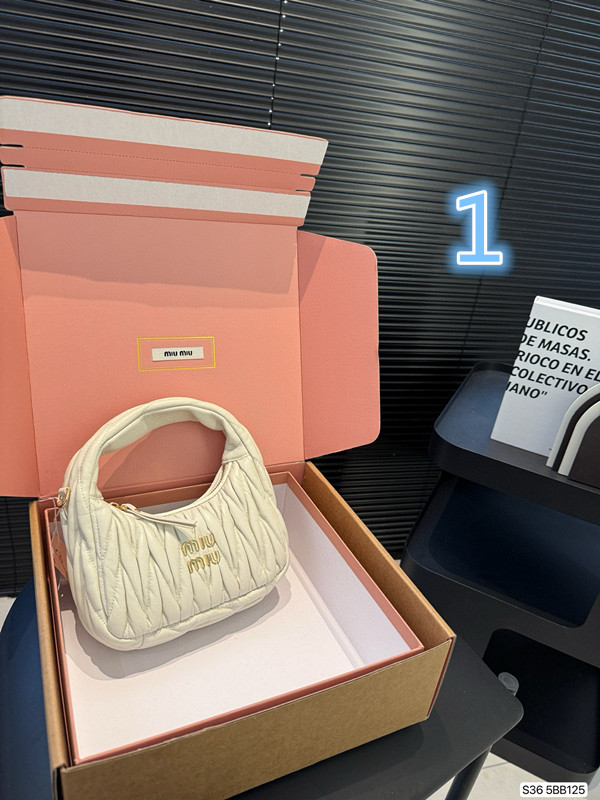 MIUMIU 77.56$   code 294-7458-R gallery