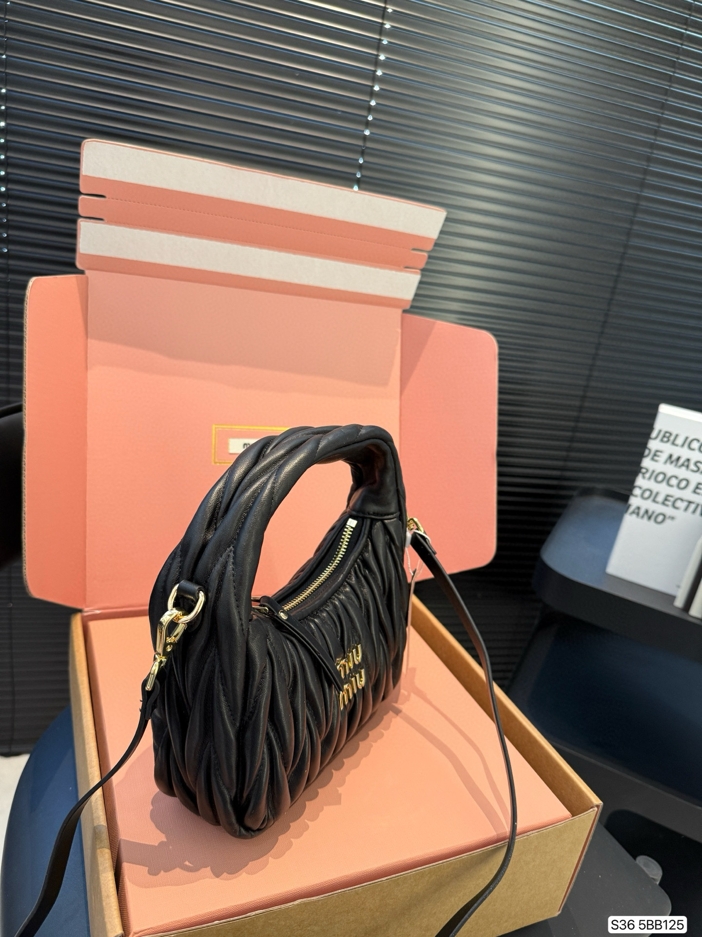 MIUMIU 77.56$   code 294-7458-R gallery