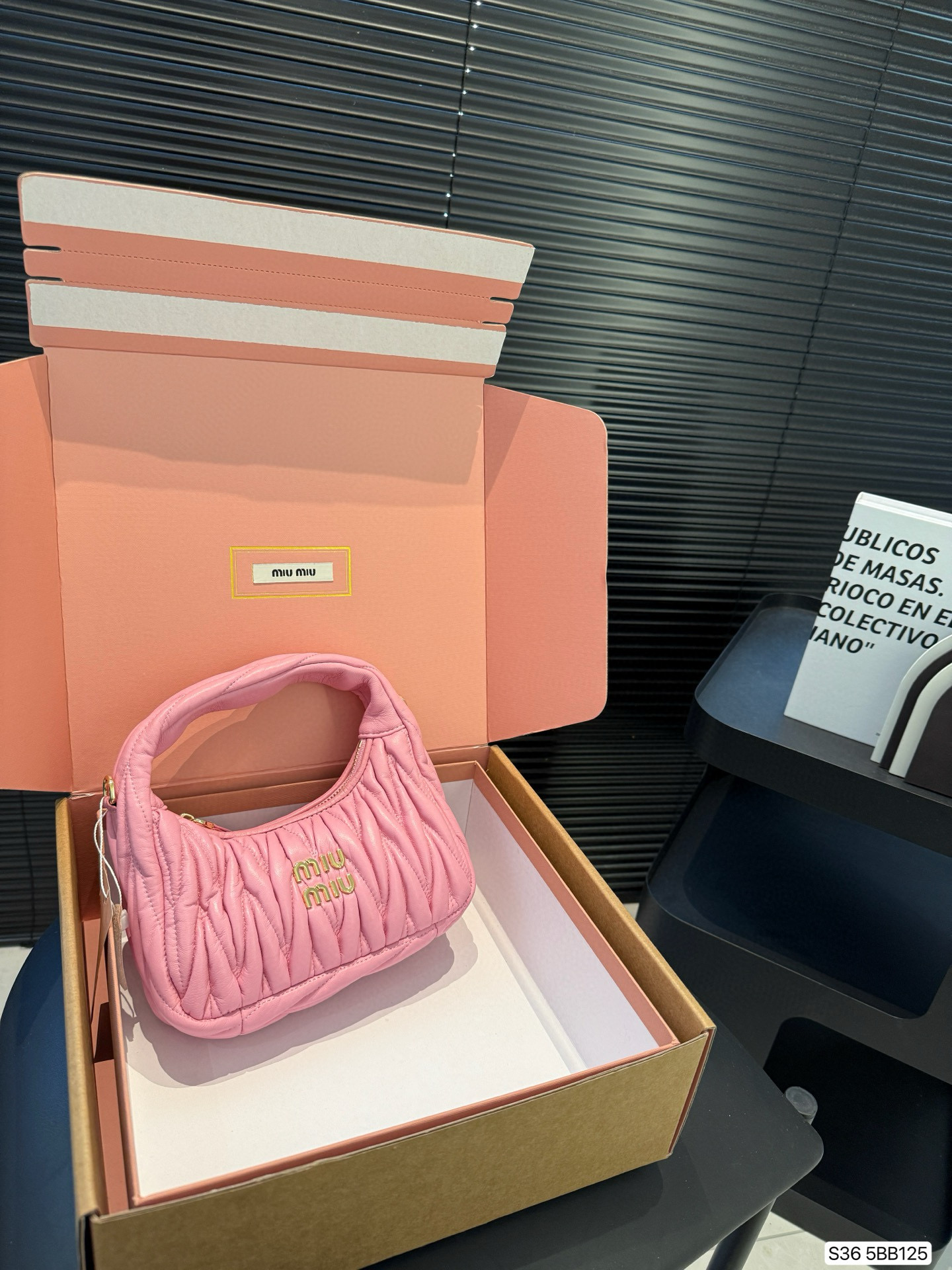 MIUMIU 77.56$   code 294-7458-R gallery
