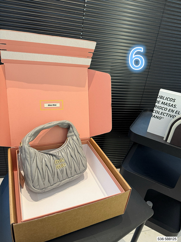 MIUMIU 77.56$   code 294-7458-R gallery