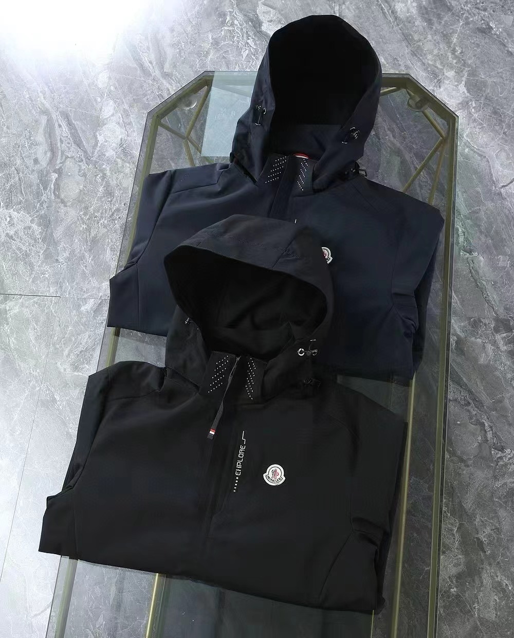 Moncler  65.66$  CODE 420-7627-R gallery
