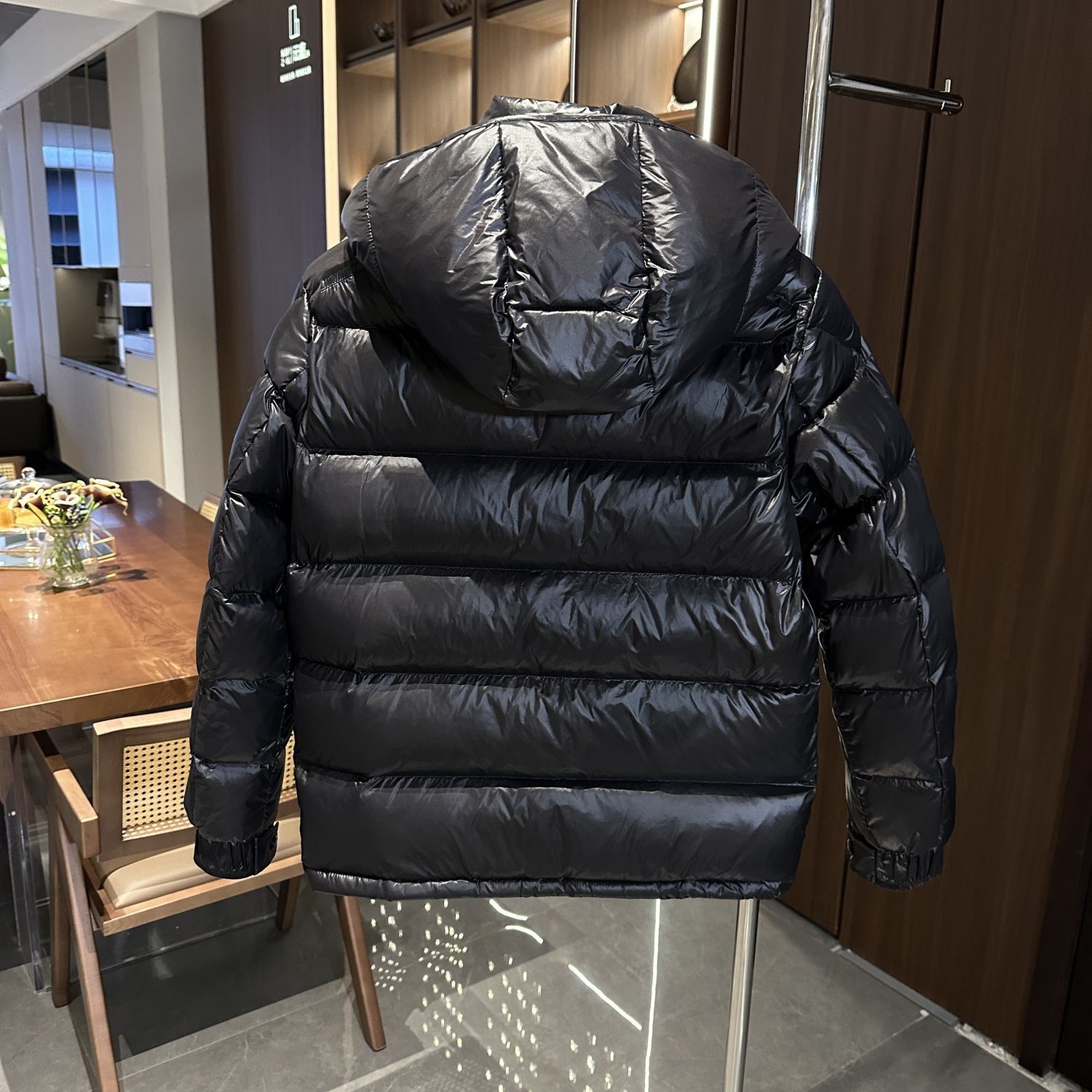 Moncler 49.99$   code 417-7638-R gallery