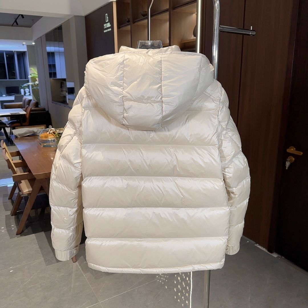Moncler 49.99$   code 417-7638-R gallery