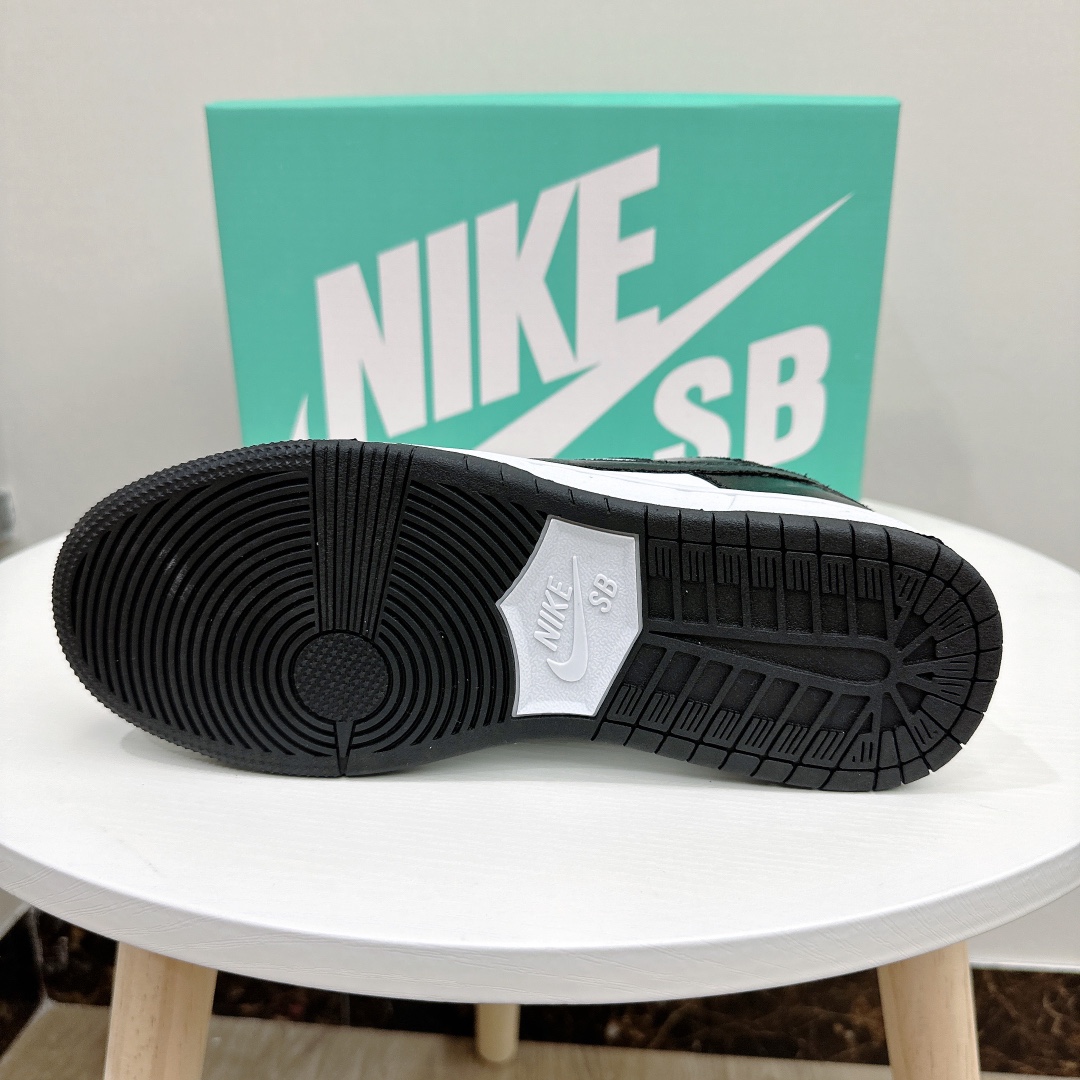 Nike SB Dunk 29.99$  code 508-6645-R gallery