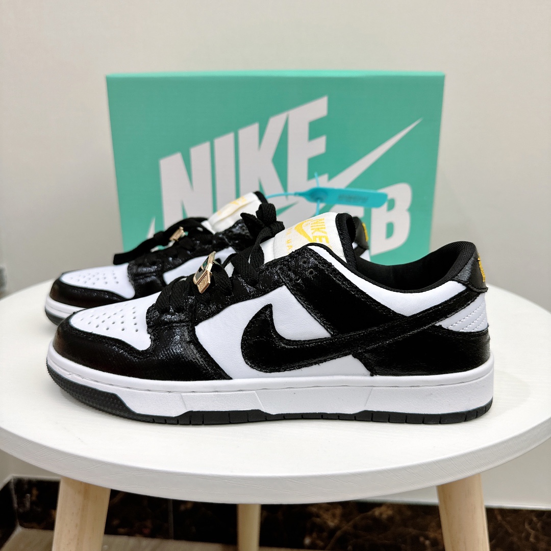 Nike SB Dunk 29.99$  code 508-6645-R gallery